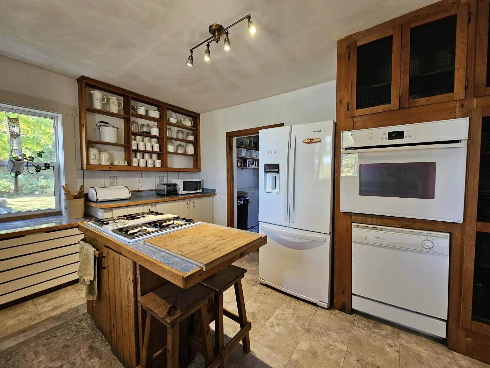 8671 Highway 2, Great Village, NS B0M 1L0, 5 Bedrooms Bedrooms, ,3 BathroomsBathrooms,Residential,For Sale,Highway 2,202524781