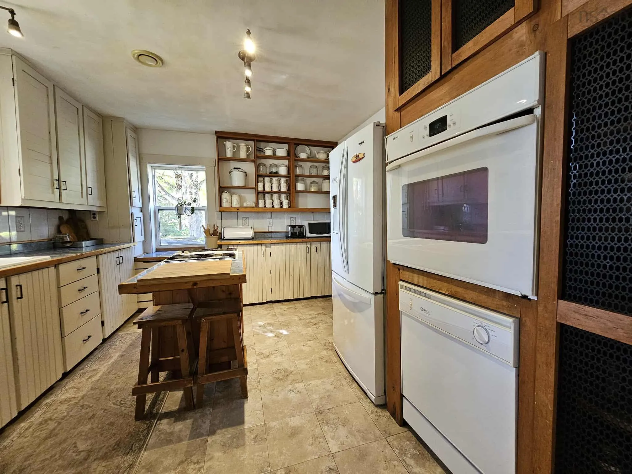 8671 Highway 2, Great Village, NS B0M 1L0, 5 Bedrooms Bedrooms, ,3 BathroomsBathrooms,Residential,For Sale,Highway 2,202524781