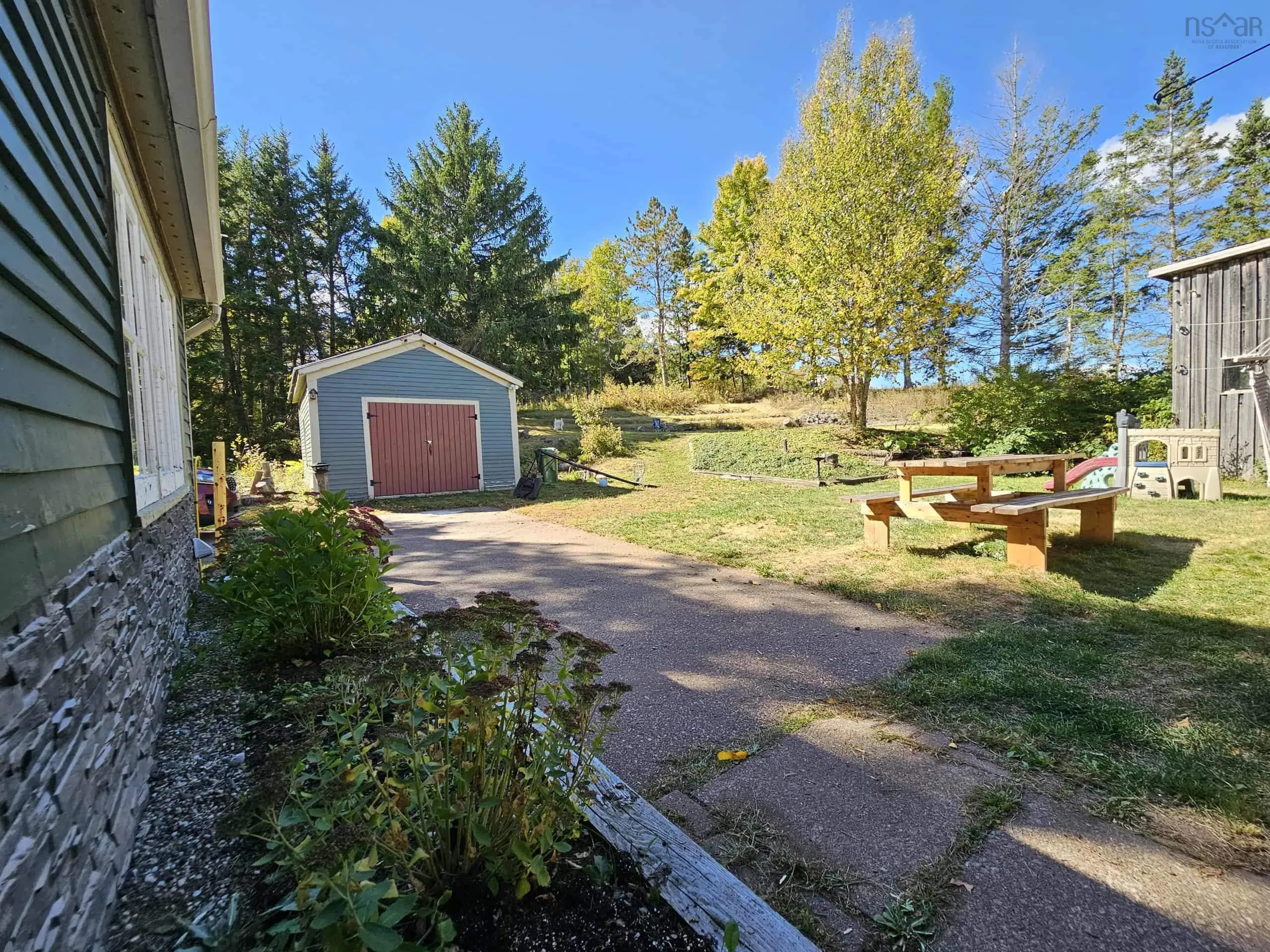 8671 Highway 2, Great Village, NS B0M 1L0, 5 Bedrooms Bedrooms, ,3 BathroomsBathrooms,Residential,For Sale,Highway 2,202524781
