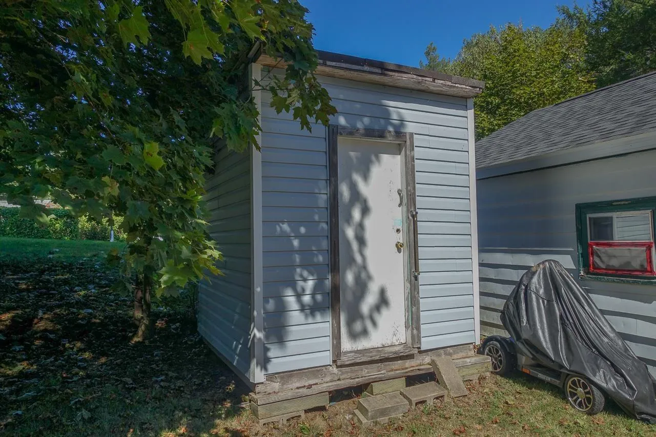 9435 Commercial Street, New Minas, NS B4N 3G3, 3 Bedrooms Bedrooms, ,1 BathroomBathrooms,Residential,For Sale,Commercial,202523699