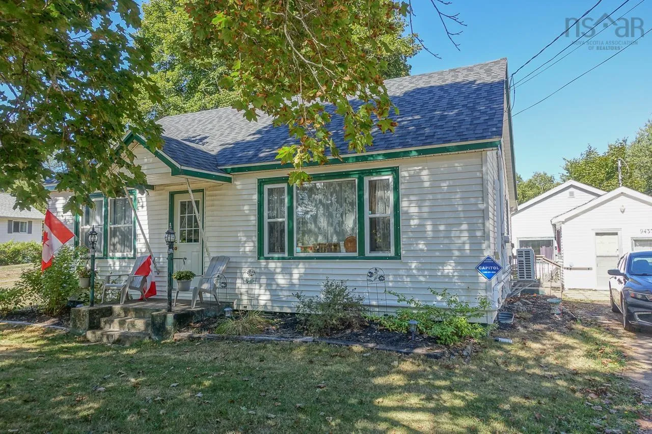 9435 Commercial Street, New Minas, NS B4N 3G3, 3 Bedrooms Bedrooms, ,1 BathroomBathrooms,Residential,For Sale,Commercial,202523699