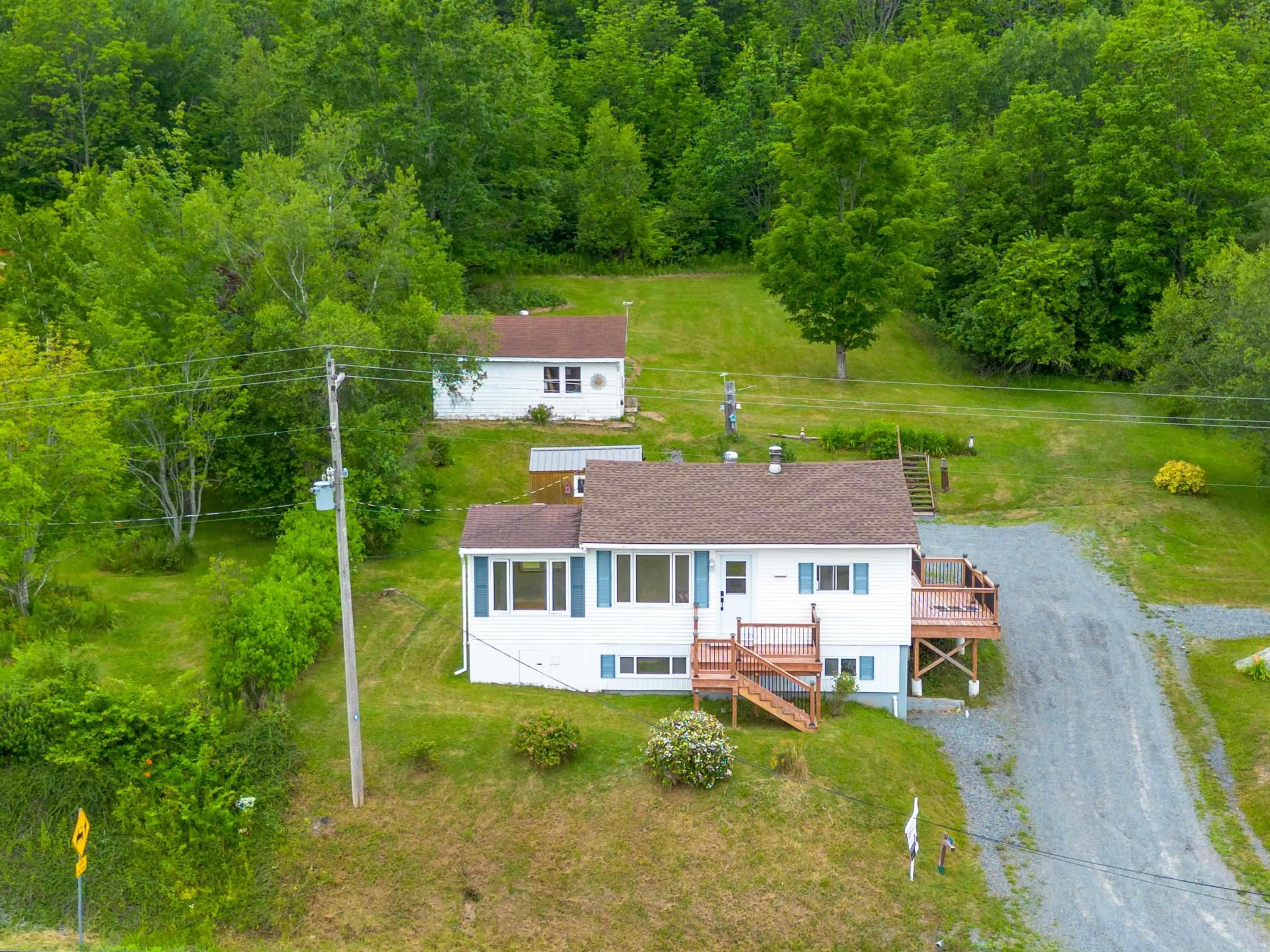 11 Bog Road, Hantsport, NS B0P 1P0, 2 Bedrooms Bedrooms, ,2 BathroomsBathrooms,Residential,For Sale,Bog,202517871