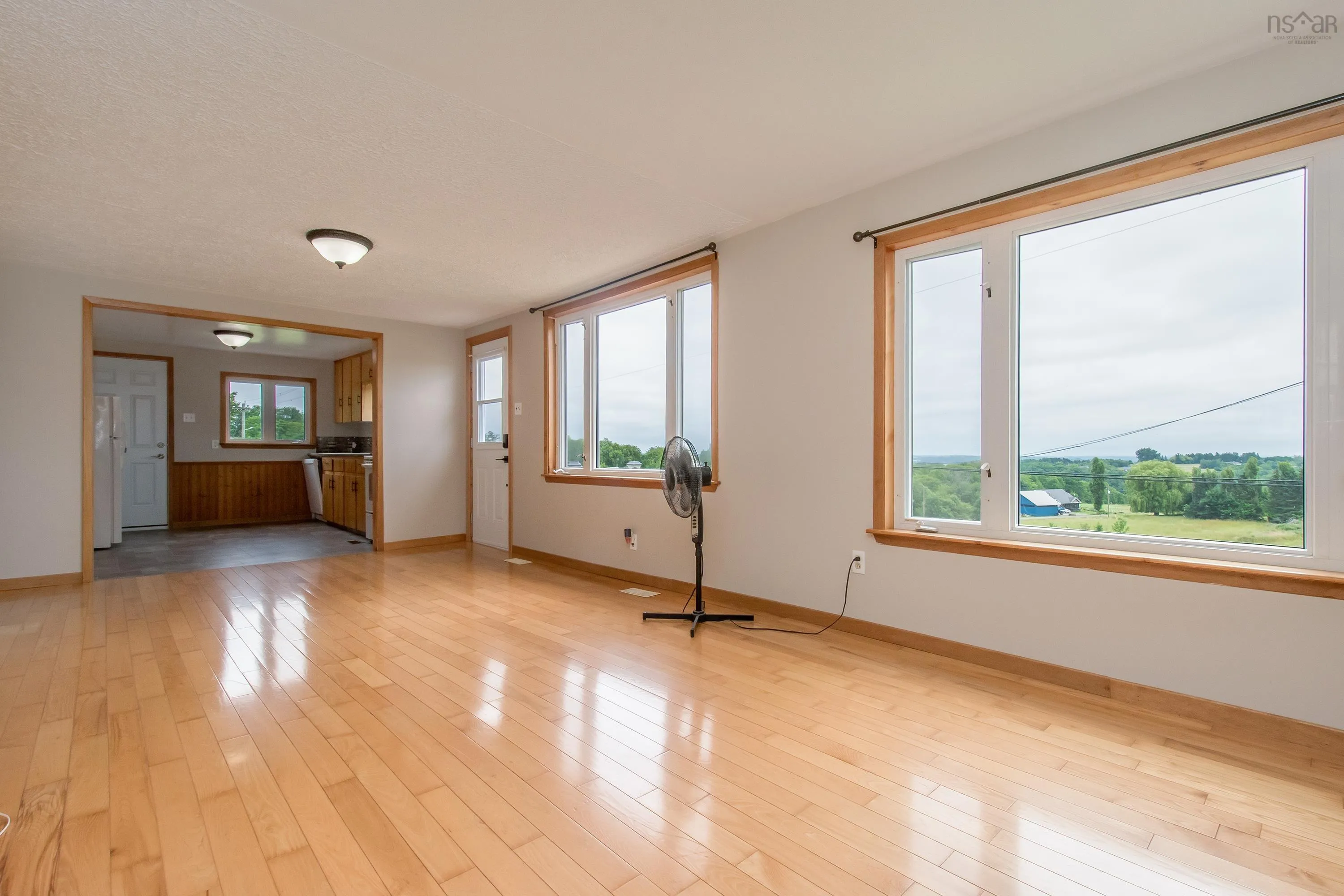 11 Bog Road, Hantsport, NS B0P 1P0, 2 Bedrooms Bedrooms, ,2 BathroomsBathrooms,Residential,For Sale,Bog,202517871