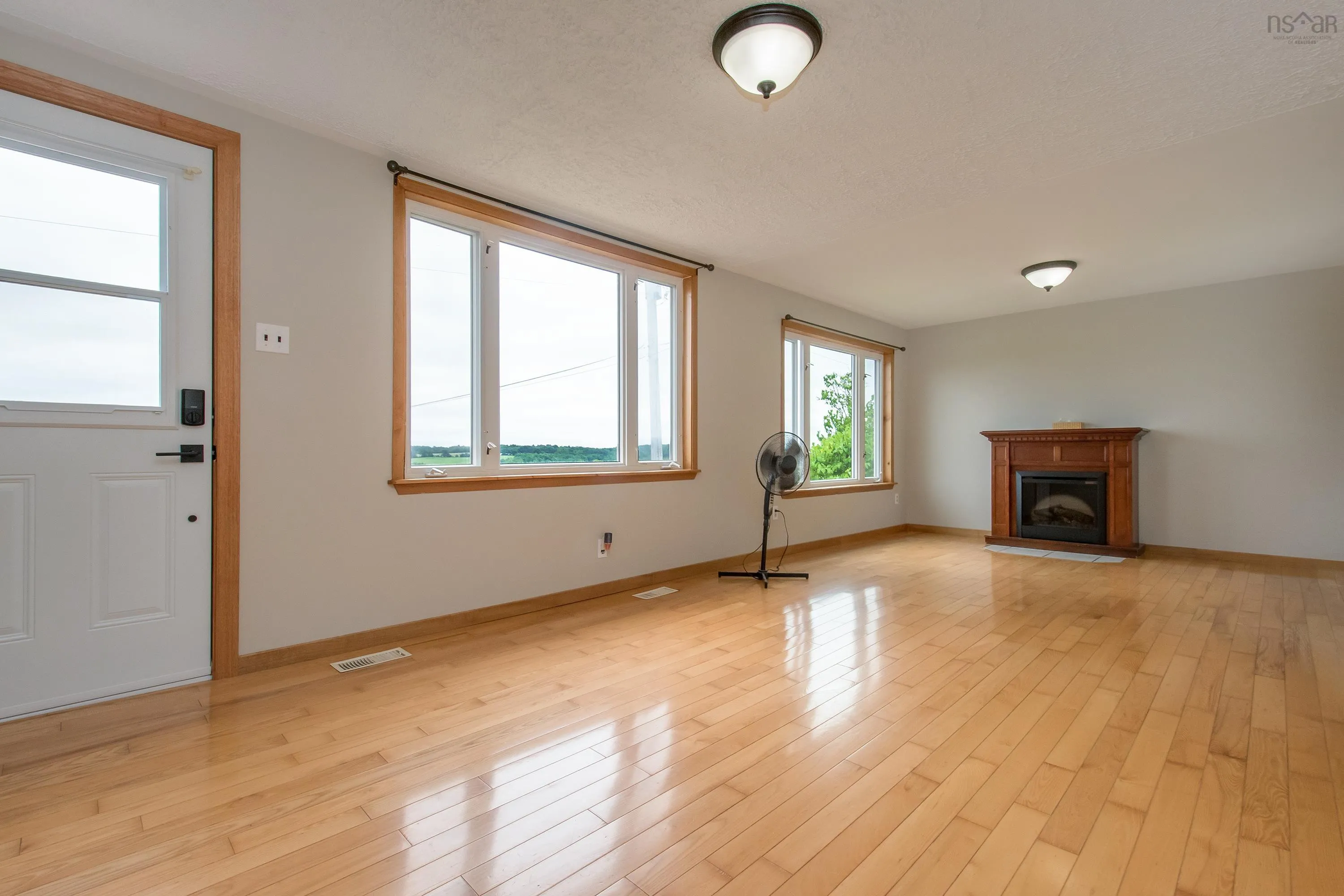 11 Bog Road, Hantsport, NS B0P 1P0, 2 Bedrooms Bedrooms, ,2 BathroomsBathrooms,Residential,For Sale,Bog,202517871