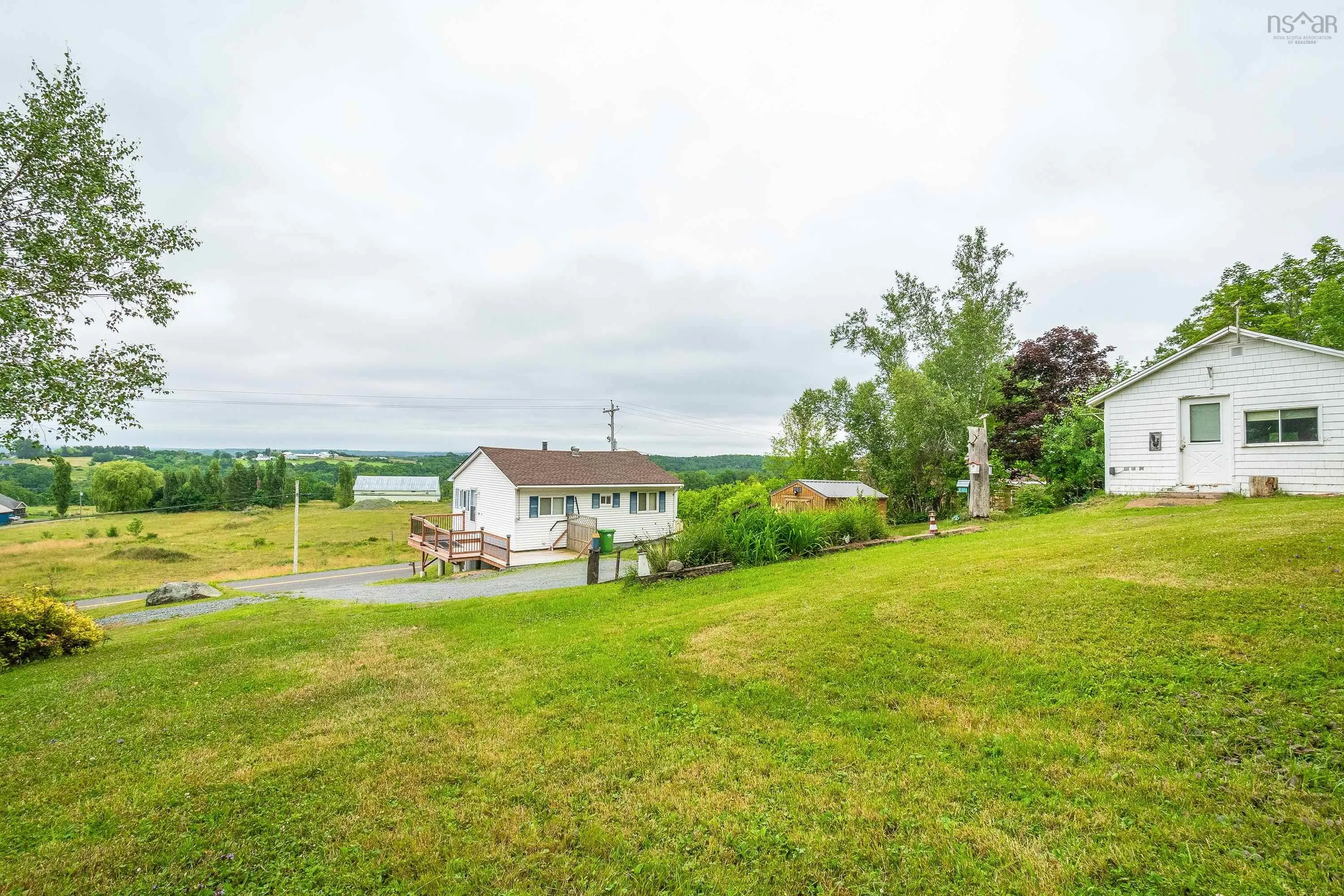 11 Bog Road, Hantsport, NS B0P 1P0, 2 Bedrooms Bedrooms, ,2 BathroomsBathrooms,Residential,For Sale,Bog,202517871