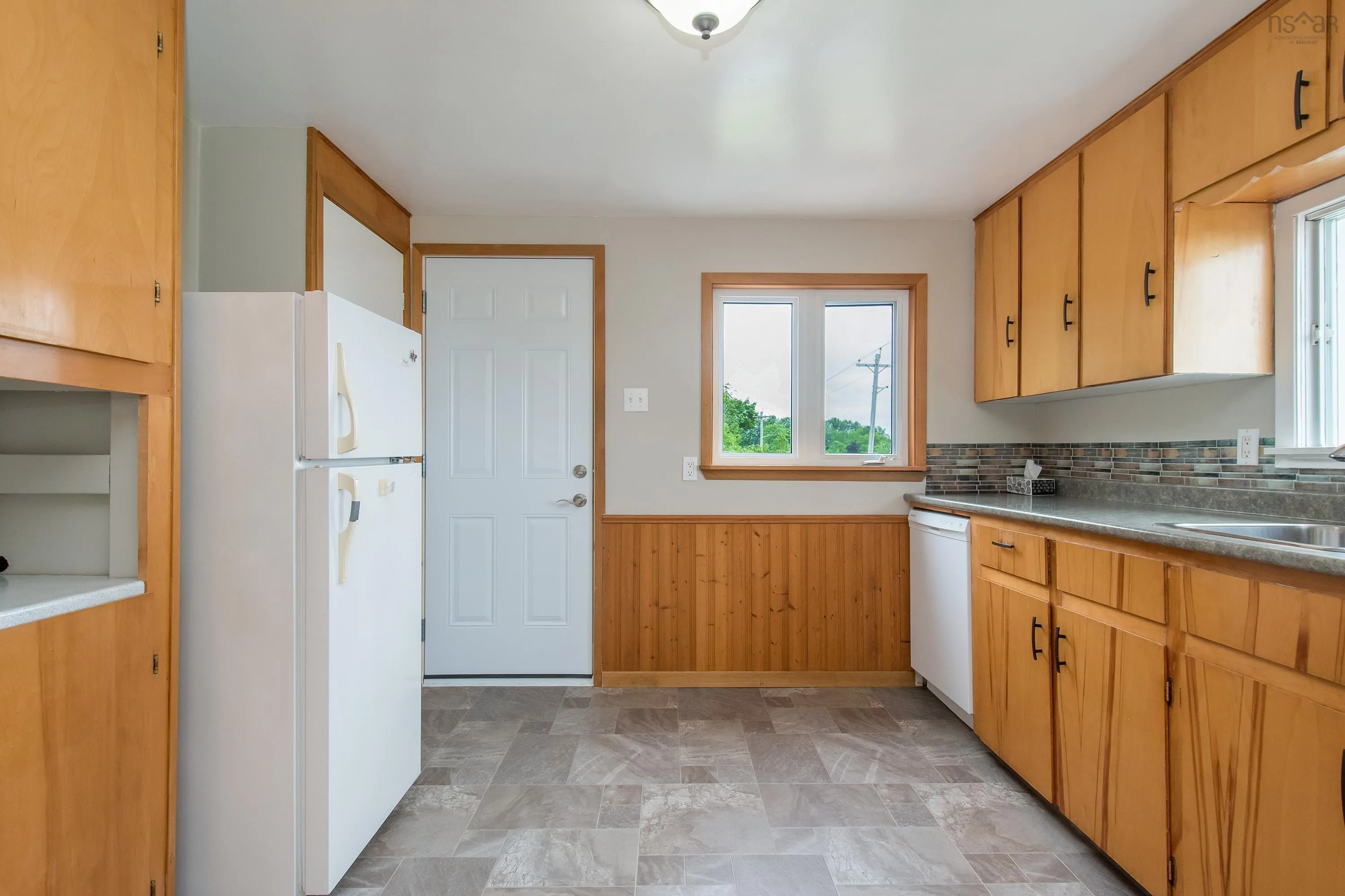 11 Bog Road, Hantsport, NS B0P 1P0, 2 Bedrooms Bedrooms, ,2 BathroomsBathrooms,Residential,For Sale,Bog,202517871