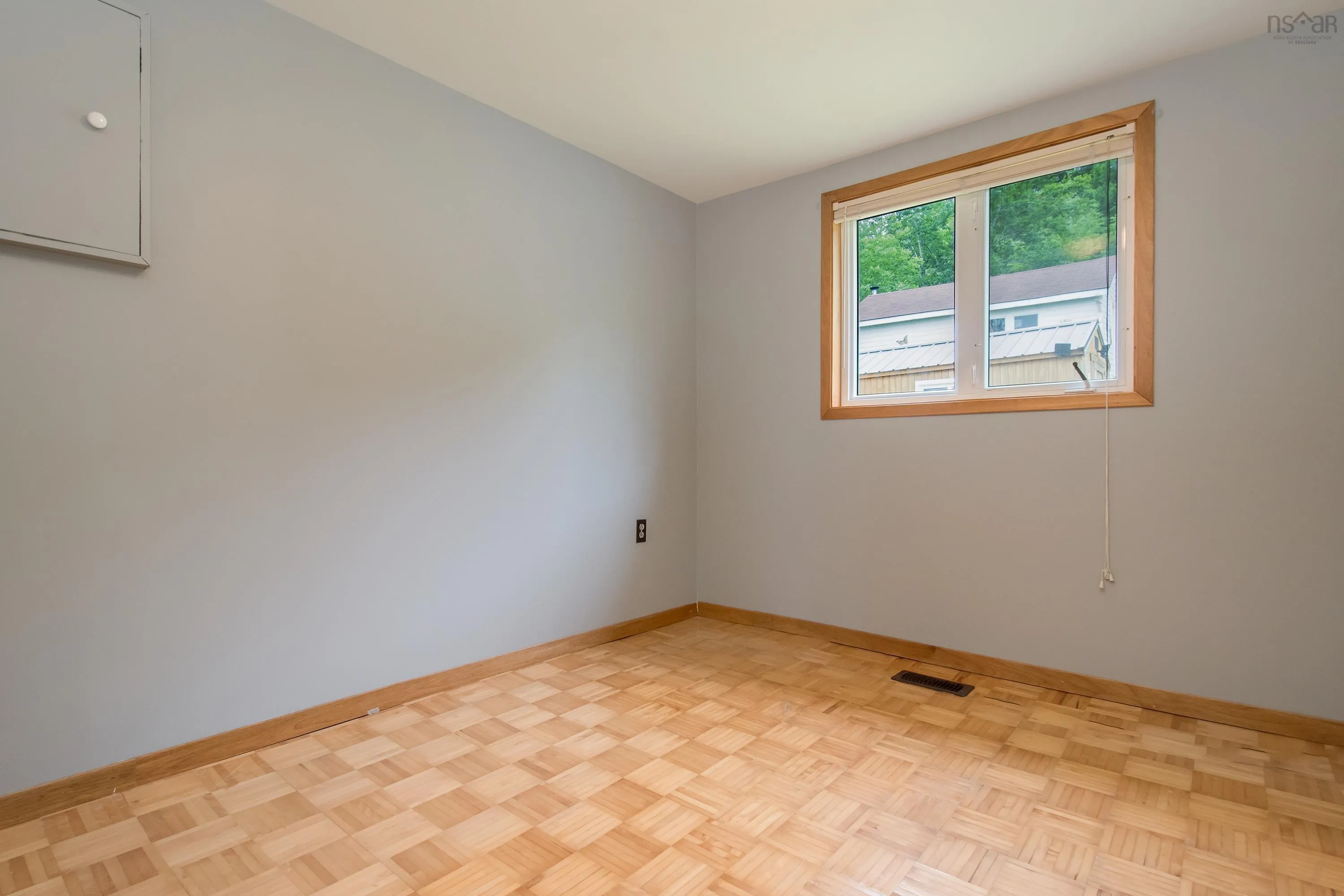 11 Bog Road, Hantsport, NS B0P 1P0, 2 Bedrooms Bedrooms, ,2 BathroomsBathrooms,Residential,For Sale,Bog,202517871