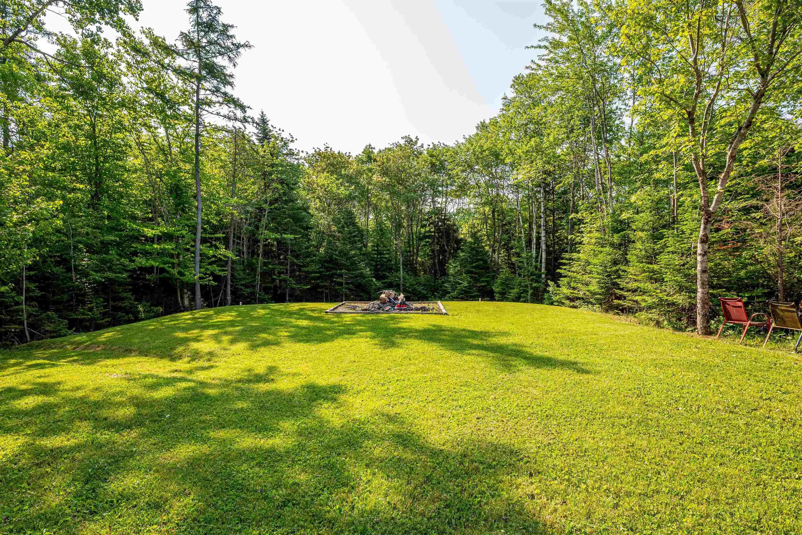 327 East Uniacke Road, East Uniacke, NS B0N 1Z0, 2 Bedrooms Bedrooms, ,2 BathroomsBathrooms,Residential,For Sale,East Uniacke,202519548