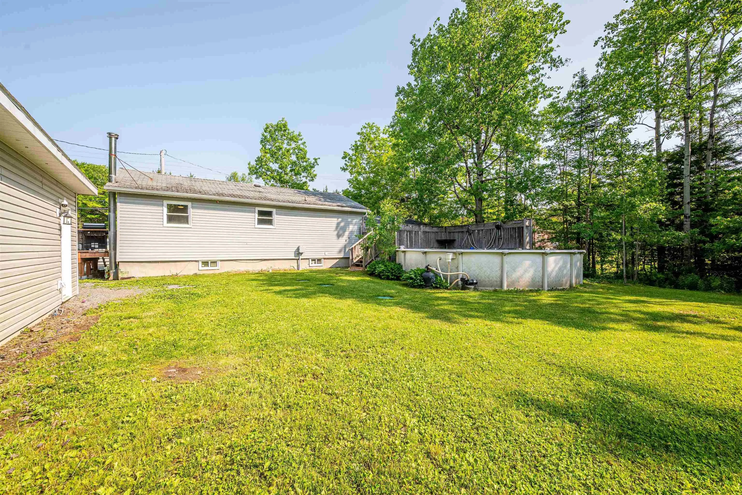 327 East Uniacke Road, East Uniacke, NS B0N 1Z0, 2 Bedrooms Bedrooms, ,2 BathroomsBathrooms,Residential,For Sale,East Uniacke,202519548
