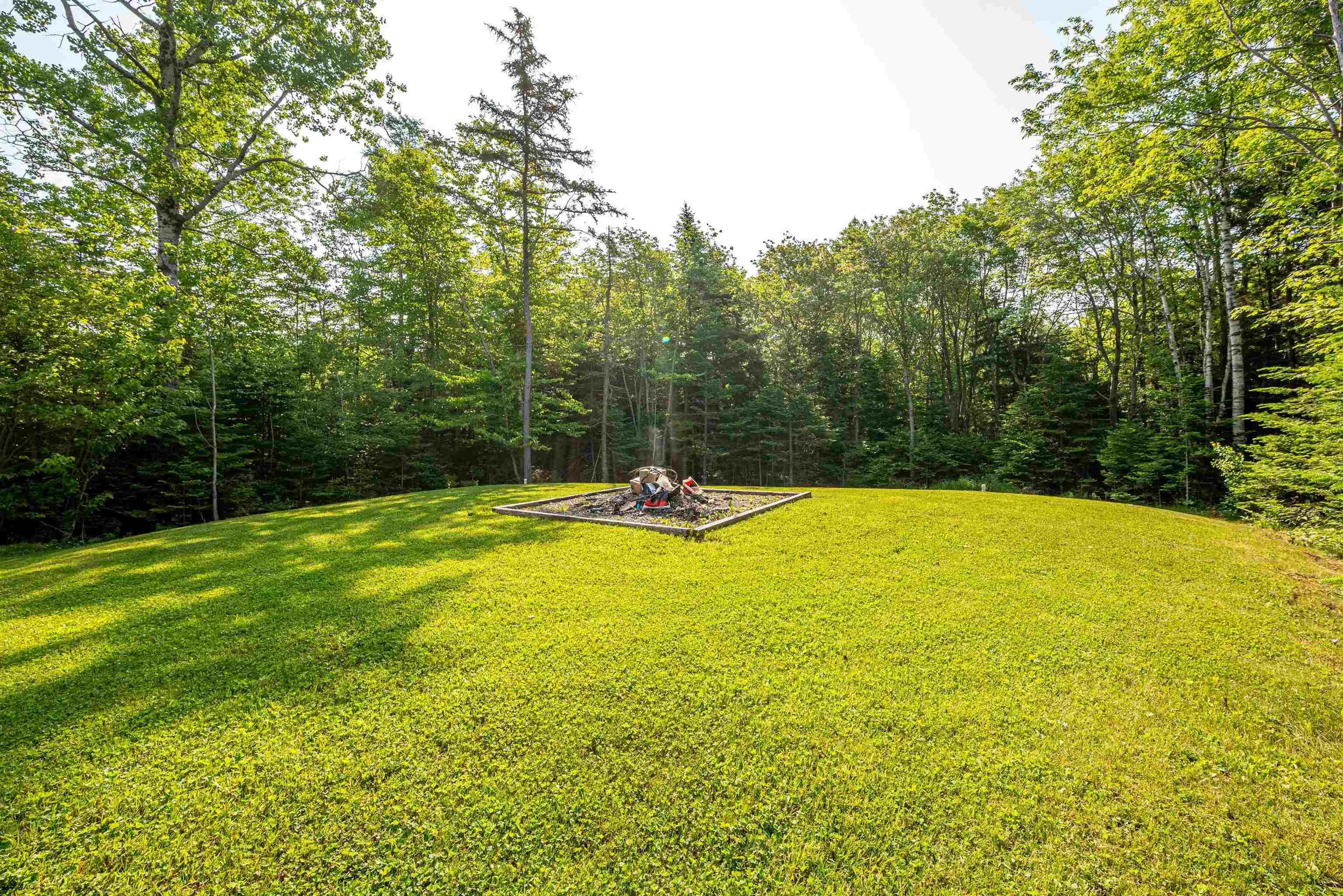 327 East Uniacke Road, East Uniacke, NS B0N 1Z0, 2 Bedrooms Bedrooms, ,2 BathroomsBathrooms,Residential,For Sale,East Uniacke,202519548