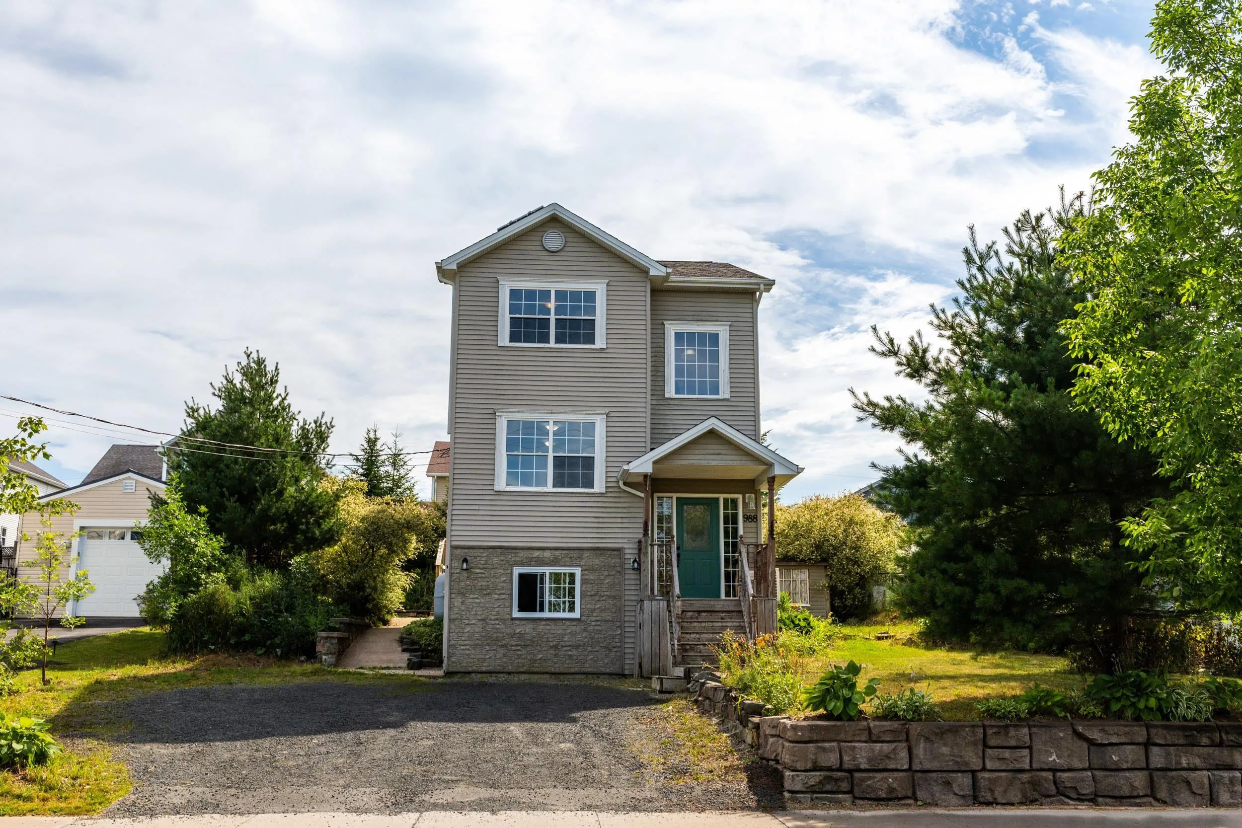 988 Old Sackville Road, Lower Sackville, NS B4C 2J9, 4 Bedrooms Bedrooms, ,3 BathroomsBathrooms,Residential,For Sale,Old Sackville,202518951
