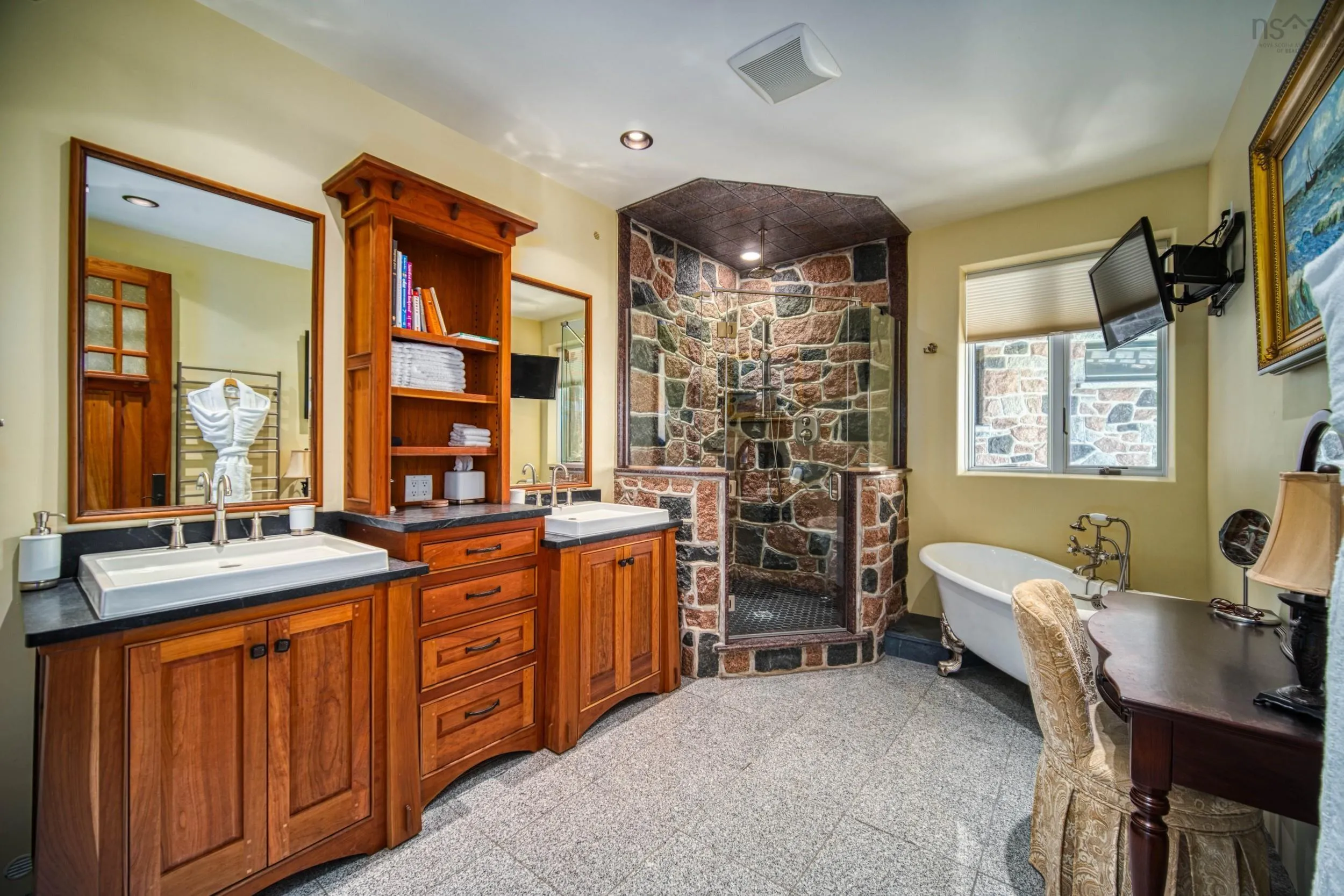 126 Strum Island Way, Oakland Ns B0j 2e0, 10 Bedrooms Bedrooms, ,12 BathroomsBathrooms,Residential,For Sale,Strum Island Way,202508272
