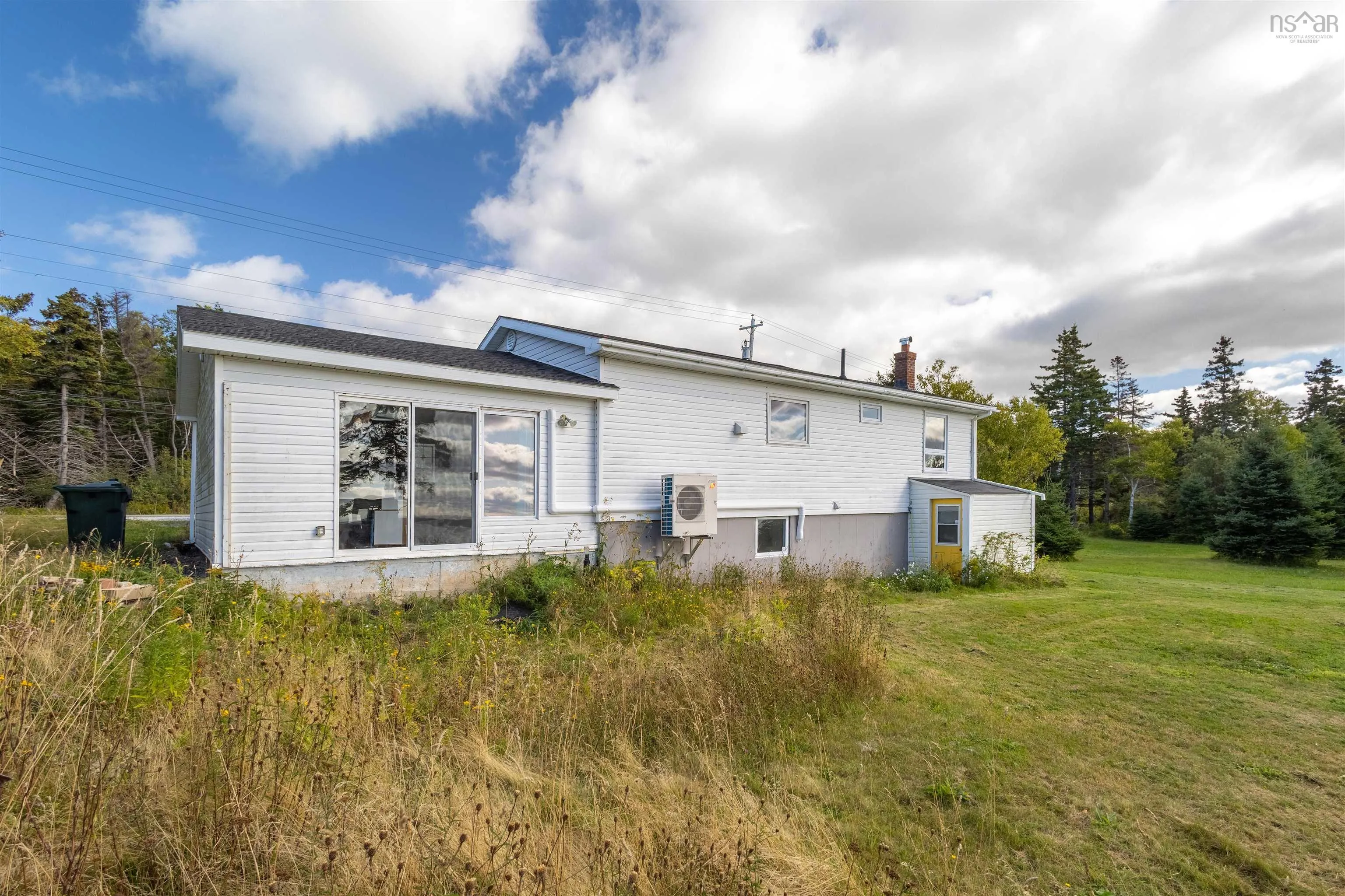 2339 New Waterford Highway, South Bar, NS B1N 3H9, 3 Bedrooms Bedrooms, ,1 BathroomBathrooms,Residential,For Sale,New Waterford,202523279