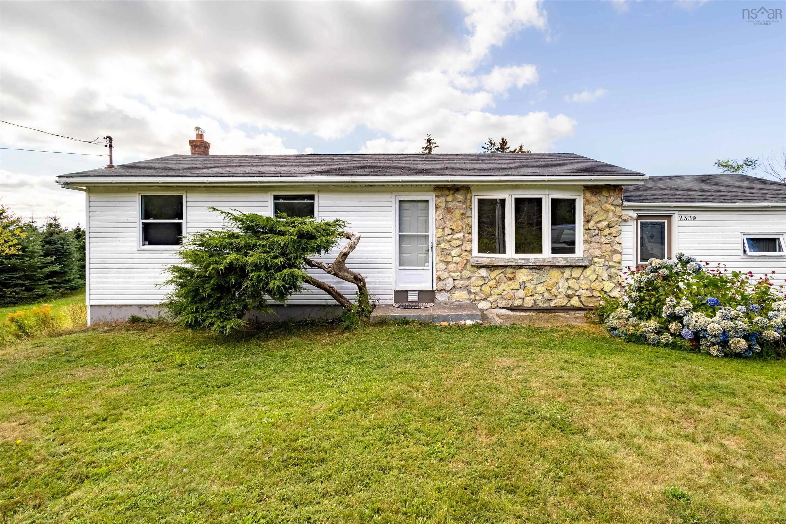 2339 New Waterford Highway, South Bar, NS B1N 3H9, 3 Bedrooms Bedrooms, ,1 BathroomBathrooms,Residential,For Sale,New Waterford,202523279