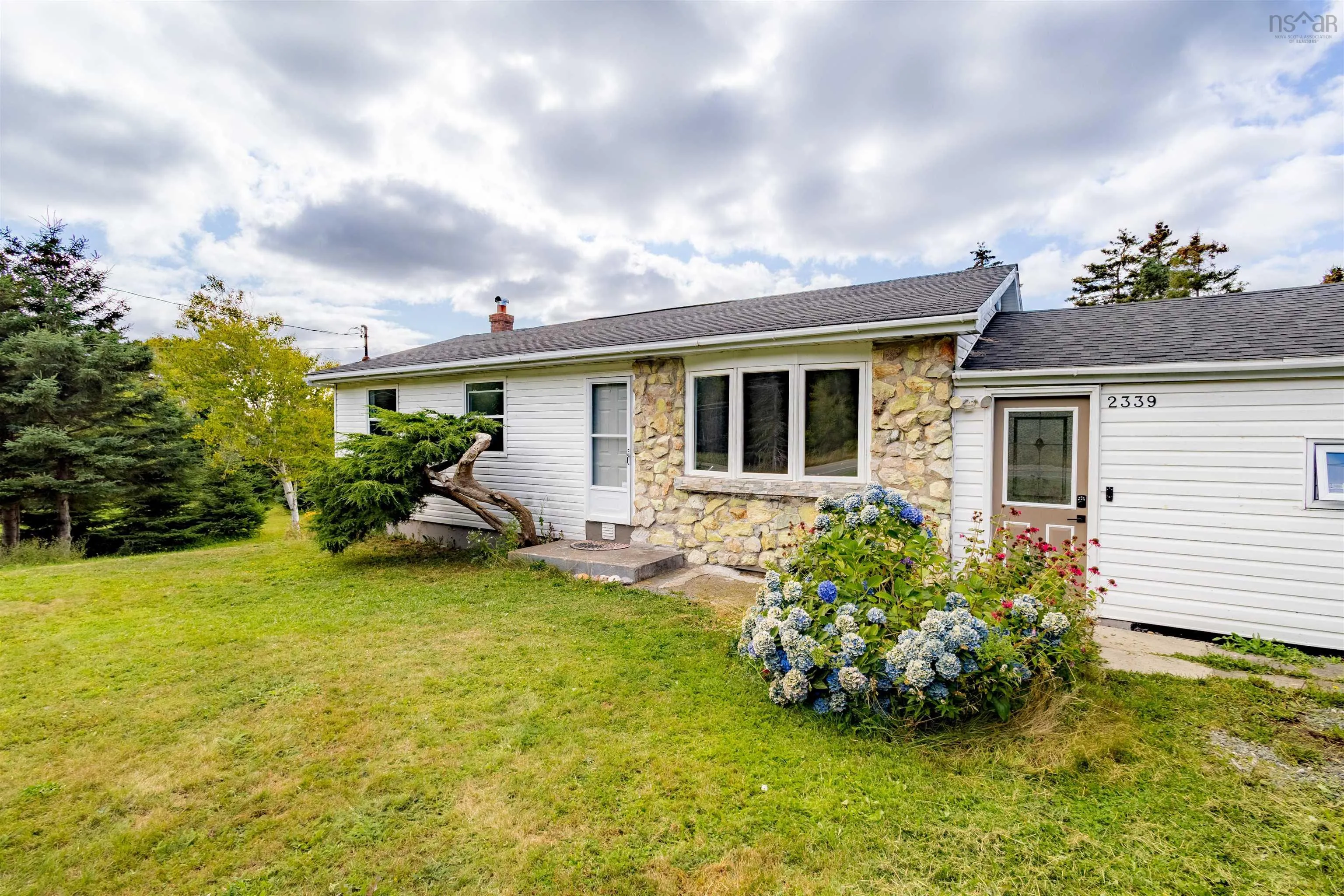2339 New Waterford Highway, South Bar, NS B1N 3H9, 3 Bedrooms Bedrooms, ,1 BathroomBathrooms,Residential,For Sale,New Waterford,202523279