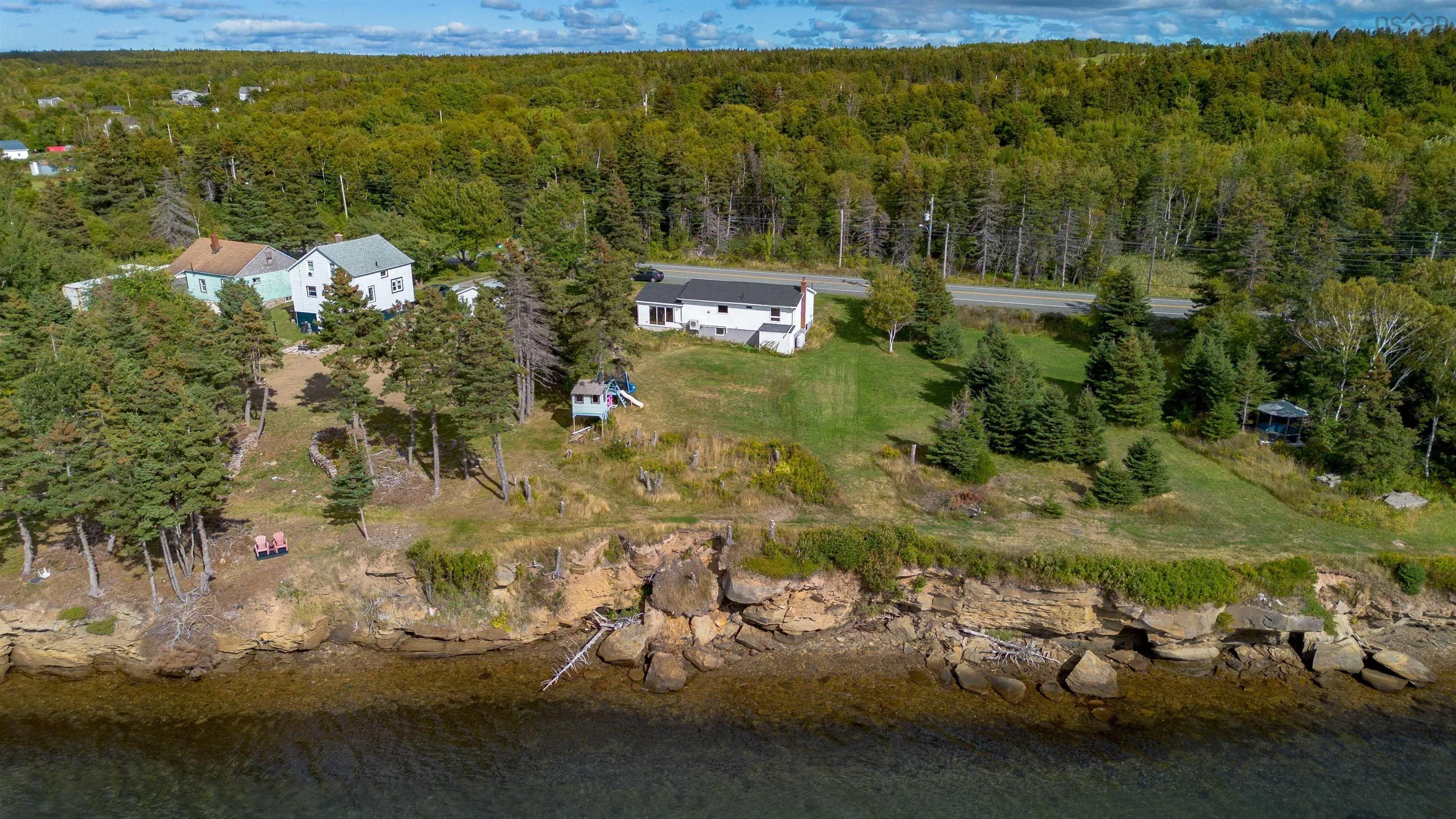 2339 New Waterford Highway, South Bar, NS B1N 3H9, 3 Bedrooms Bedrooms, ,1 BathroomBathrooms,Residential,For Sale,New Waterford,202523279