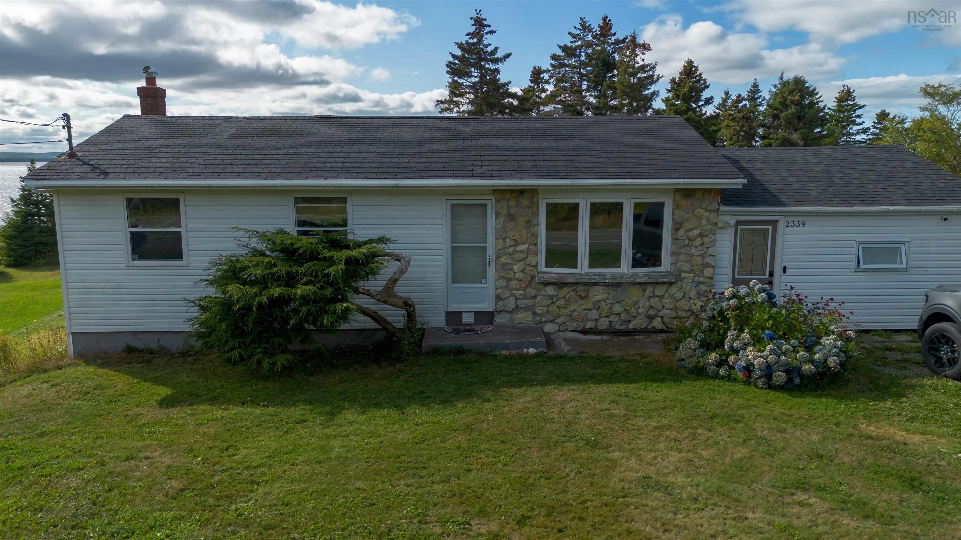 2339 New Waterford Highway, South Bar, NS B1N 3H9, 3 Bedrooms Bedrooms, ,1 BathroomBathrooms,Residential,For Sale,New Waterford,202523279