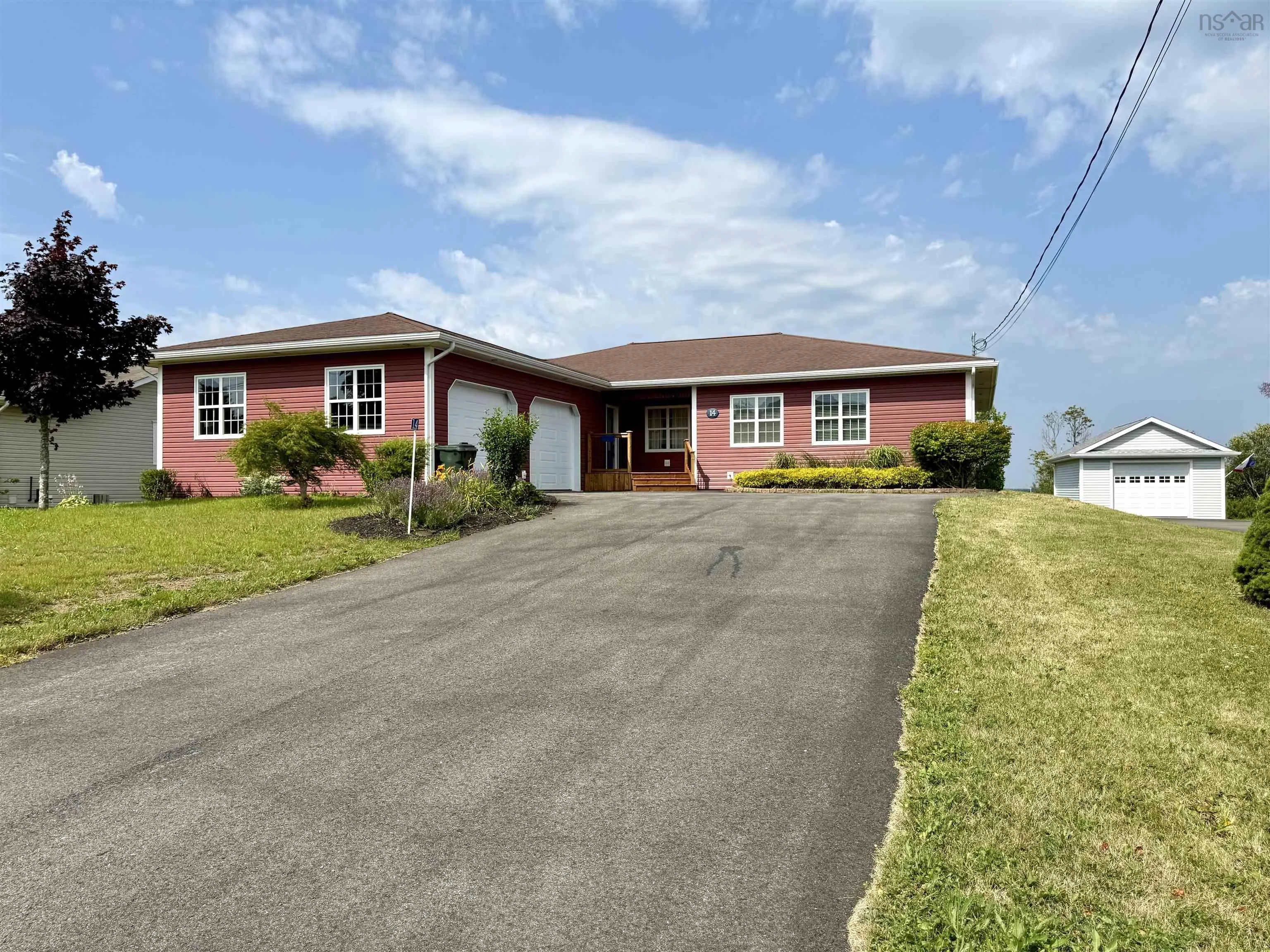 14 Marshview Drive, Amherst Ns B4h 4c1, 3 Bedrooms Bedrooms, ,3 BathroomsBathrooms,Residential,For Sale,Marshview,202502863