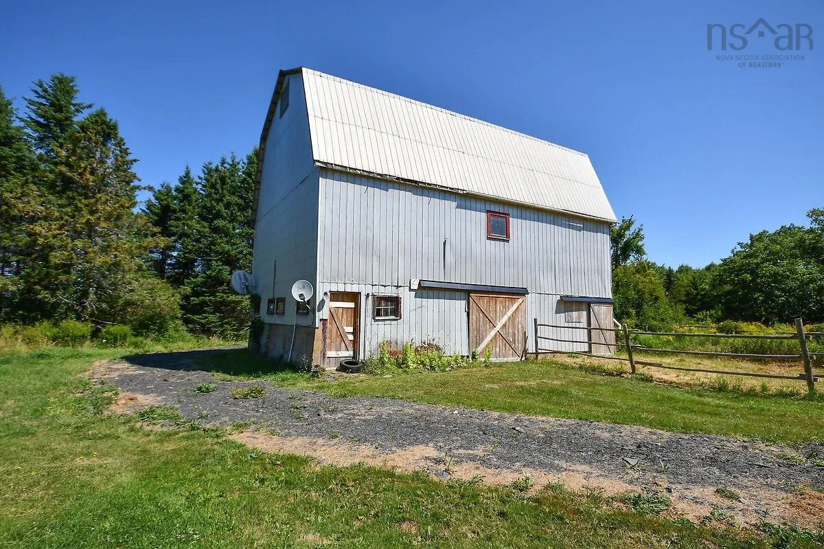 4677 Highway 215, Noel, NS B0N 2C0, 4 Bedrooms Bedrooms, ,2 BathroomsBathrooms,Residential,For Sale,Highway 215,202520033