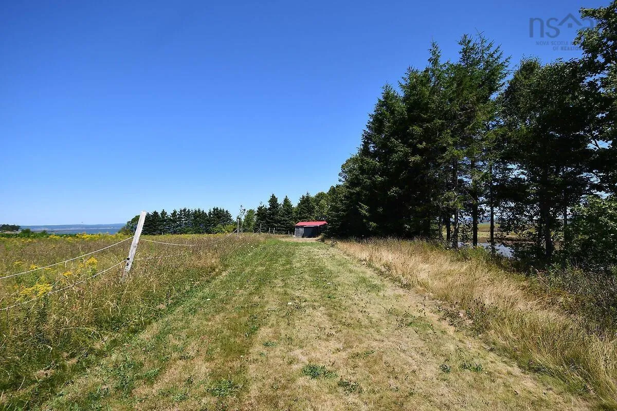 4677 Highway 215, Noel, NS B0N 2C0, 4 Bedrooms Bedrooms, ,2 BathroomsBathrooms,Residential,For Sale,Highway 215,202520033