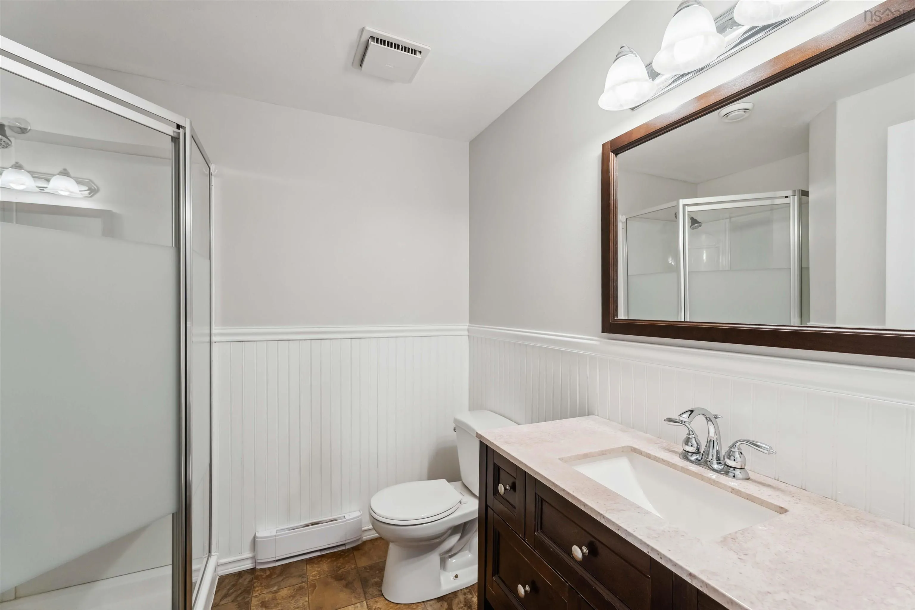 909 Main Street, Kingston Ns B0p 1r0, 5 Bedrooms Bedrooms, ,3 BathroomsBathrooms,Residential,For Sale,Main,202505973