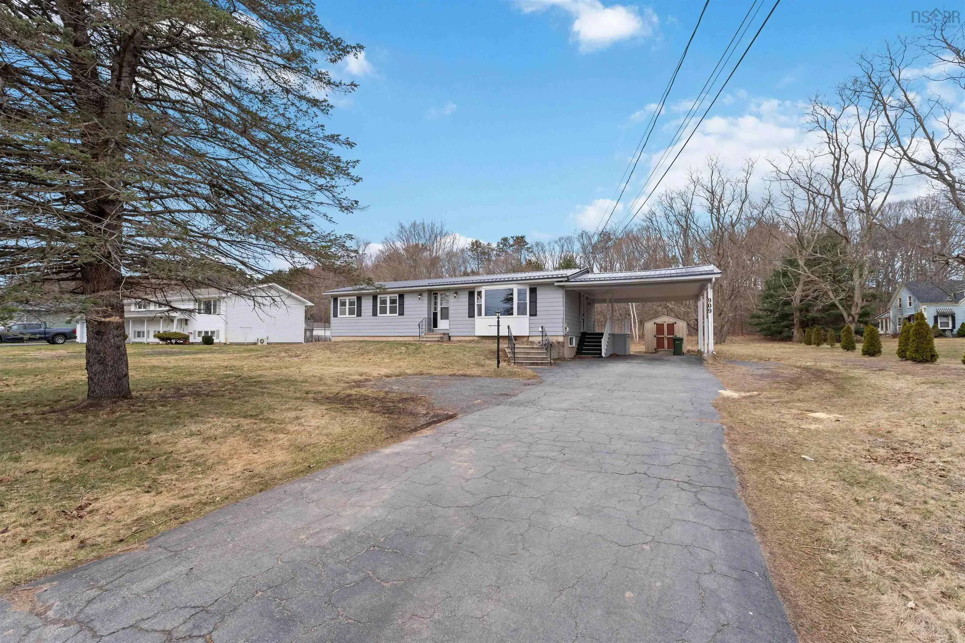 909 Main Street, Kingston Ns B0p 1r0, 5 Bedrooms Bedrooms, ,3 BathroomsBathrooms,Residential,For Sale,Main,202505973