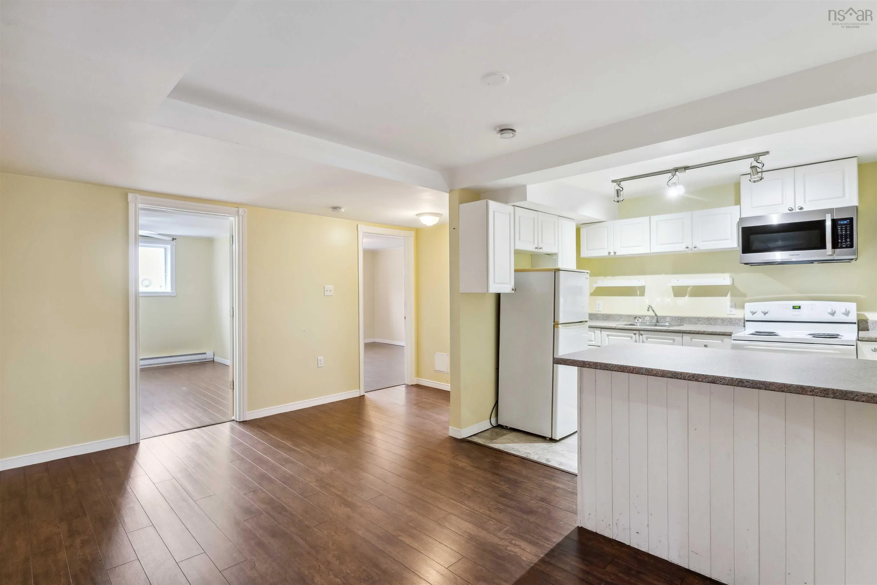 909 Main Street, Kingston Ns B0p 1r0, 5 Bedrooms Bedrooms, ,3 BathroomsBathrooms,Residential,For Sale,Main,202505973
