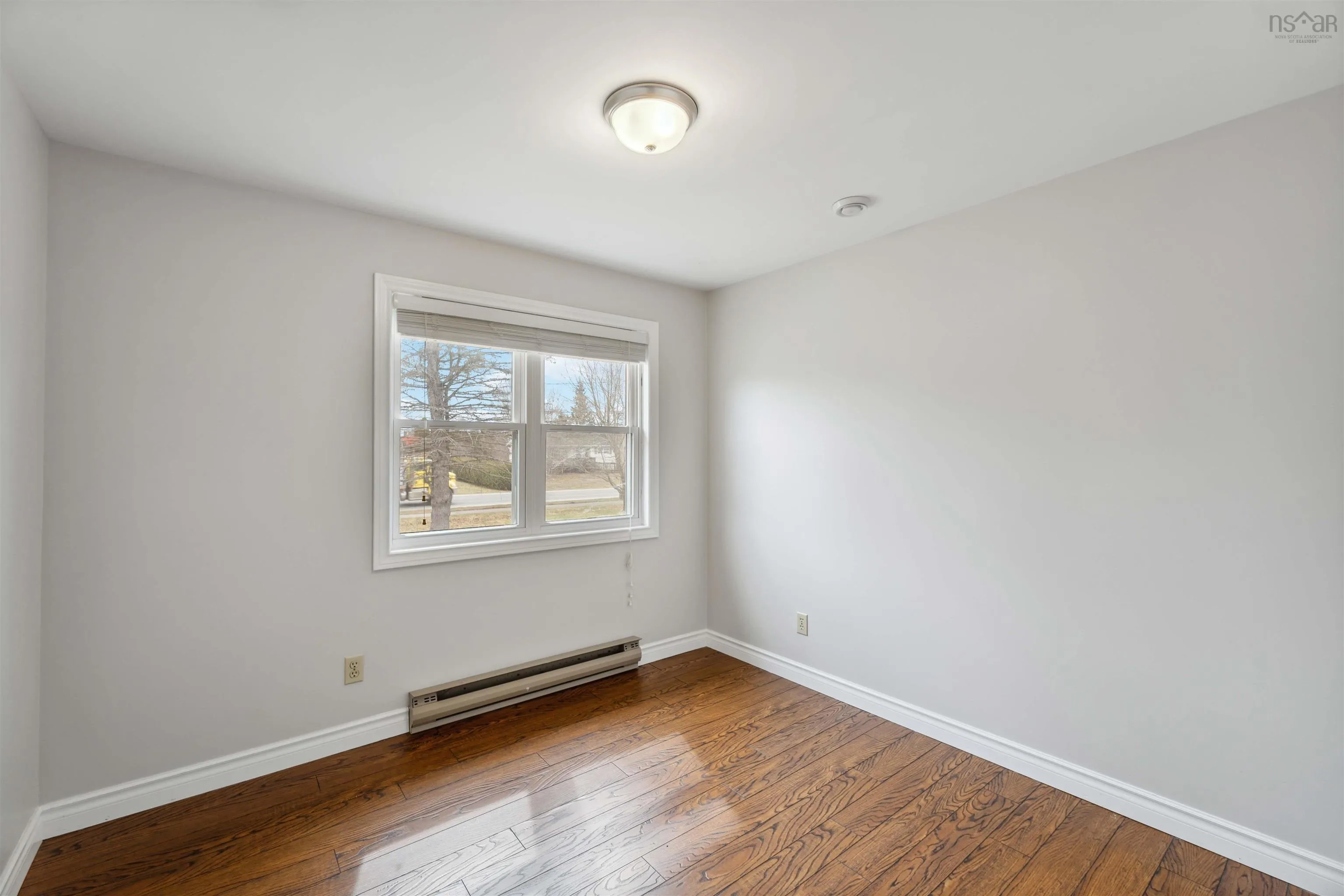 909 Main Street, Kingston Ns B0p 1r0, 5 Bedrooms Bedrooms, ,3 BathroomsBathrooms,Residential,For Sale,Main,202505973