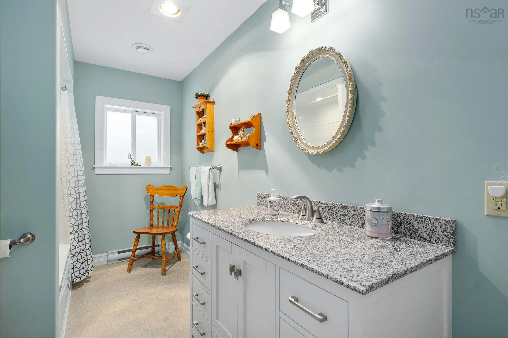 590 Gilberts Lane, Maplewood Ns B0r 1a0, 4 Bedrooms Bedrooms, ,3 BathroomsBathrooms,Residential,For Sale,Gilberts,202502099
