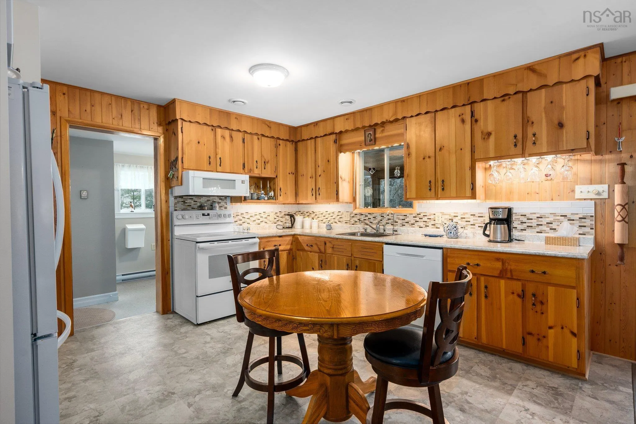 590 Gilberts Lane, Maplewood Ns B0r 1a0, 4 Bedrooms Bedrooms, ,3 BathroomsBathrooms,Residential,For Sale,Gilberts,202502099