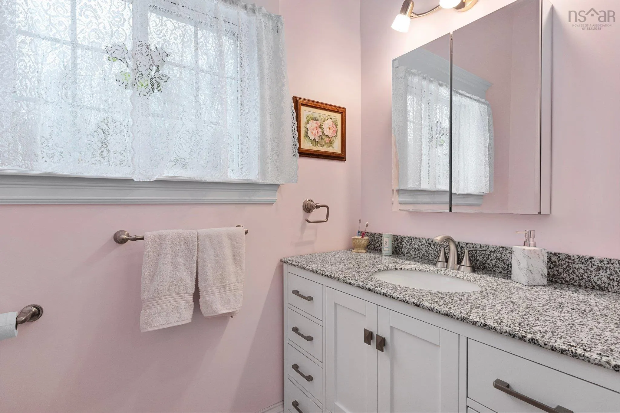 590 Gilberts Lane, Maplewood Ns B0r 1a0, 4 Bedrooms Bedrooms, ,3 BathroomsBathrooms,Residential,For Sale,Gilberts,202502099