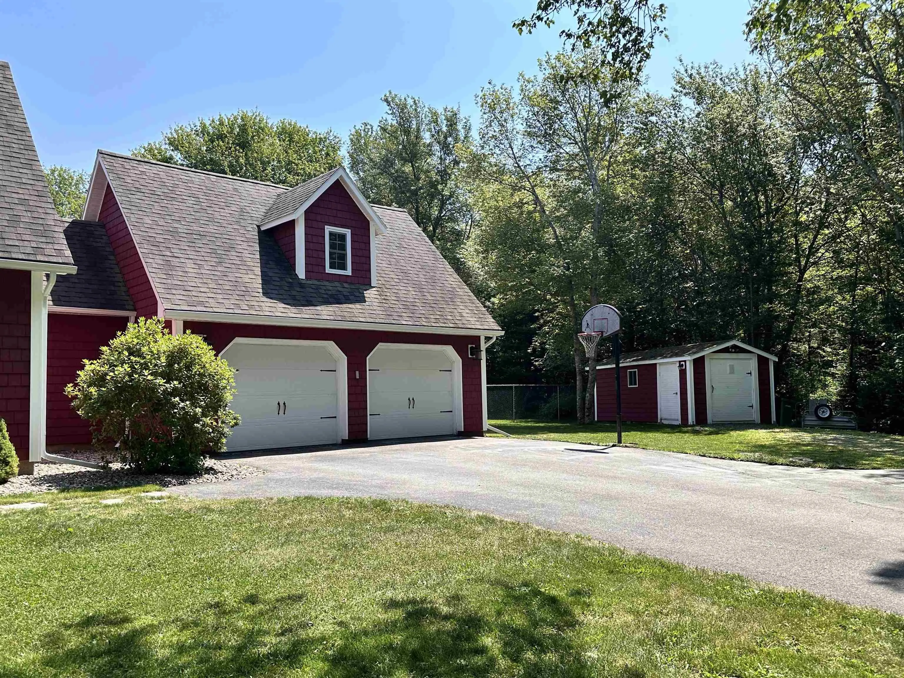 86 Wharf Rock Road, Mersey Point, NS B0T 1K0, 4 Bedrooms Bedrooms, ,3 BathroomsBathrooms,Residential,For Sale,Wharf Rock,202519425