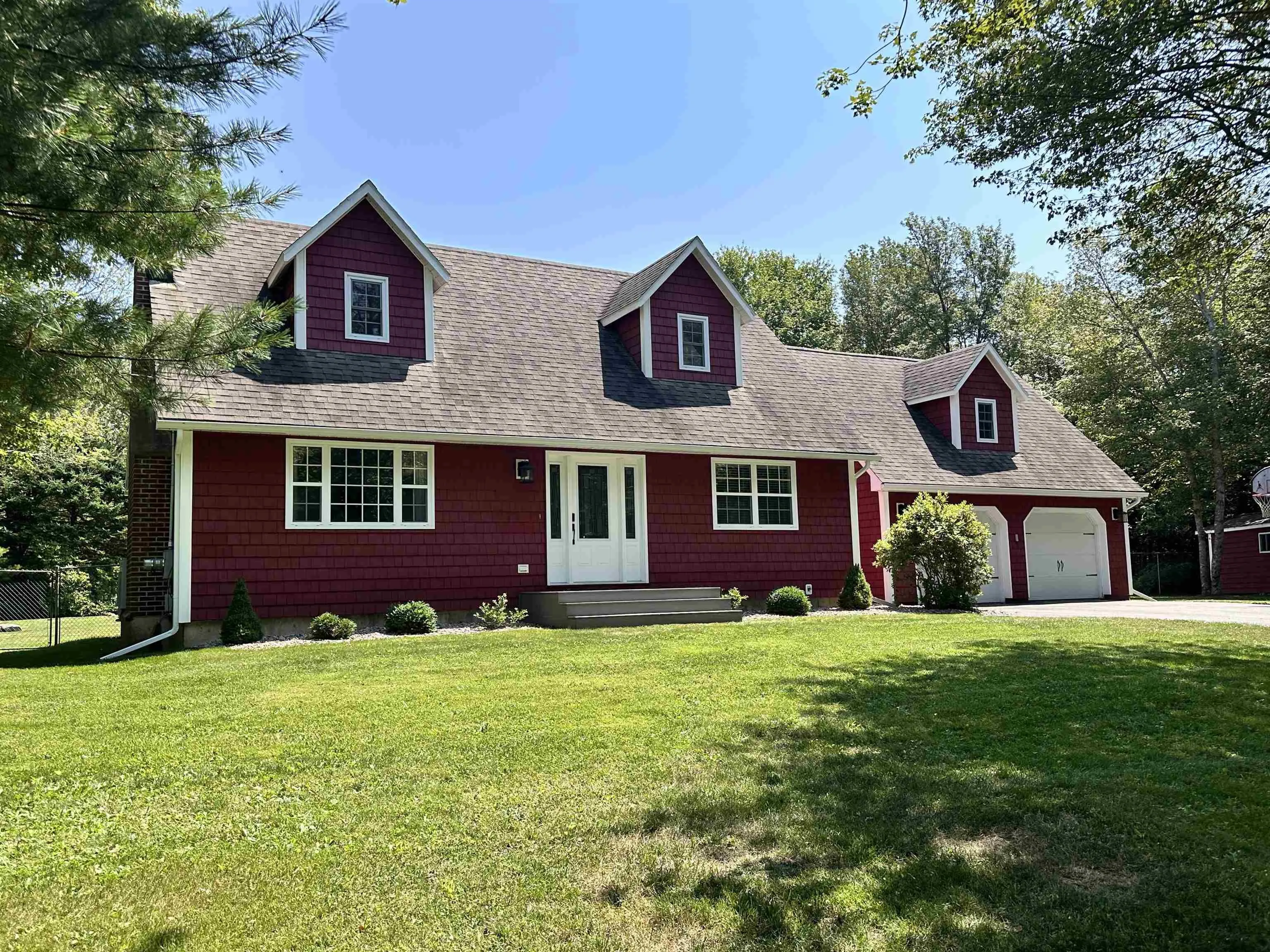 86 Wharf Rock Road, Mersey Point, NS B0T 1K0, 4 Bedrooms Bedrooms, ,3 BathroomsBathrooms,Residential,For Sale,Wharf Rock,202519425