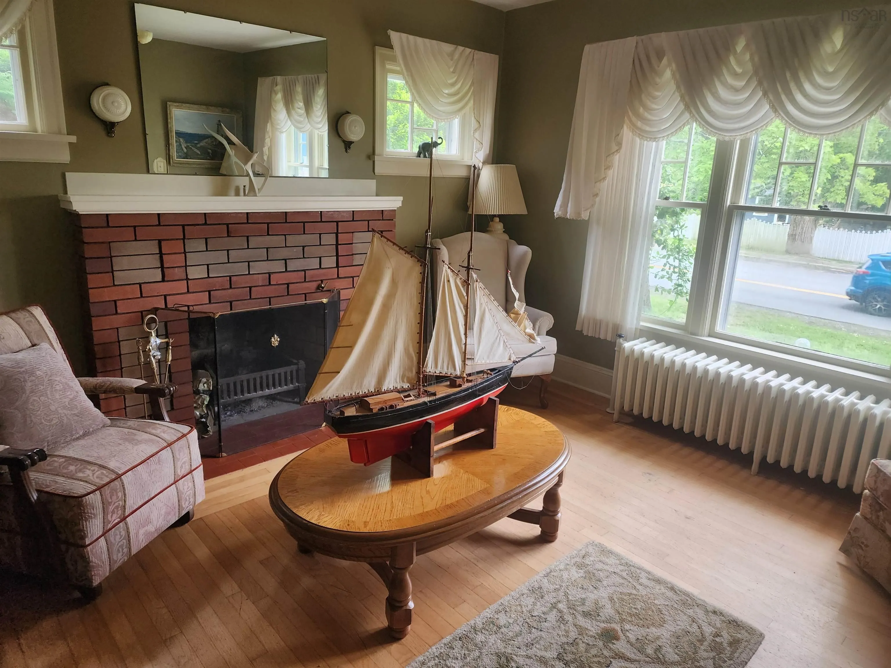 70 Victoria Road, Lunenburg, NS B0J 2C0, 3 Bedrooms Bedrooms, ,2 BathroomsBathrooms,Residential,For Sale,Victoria,202518020