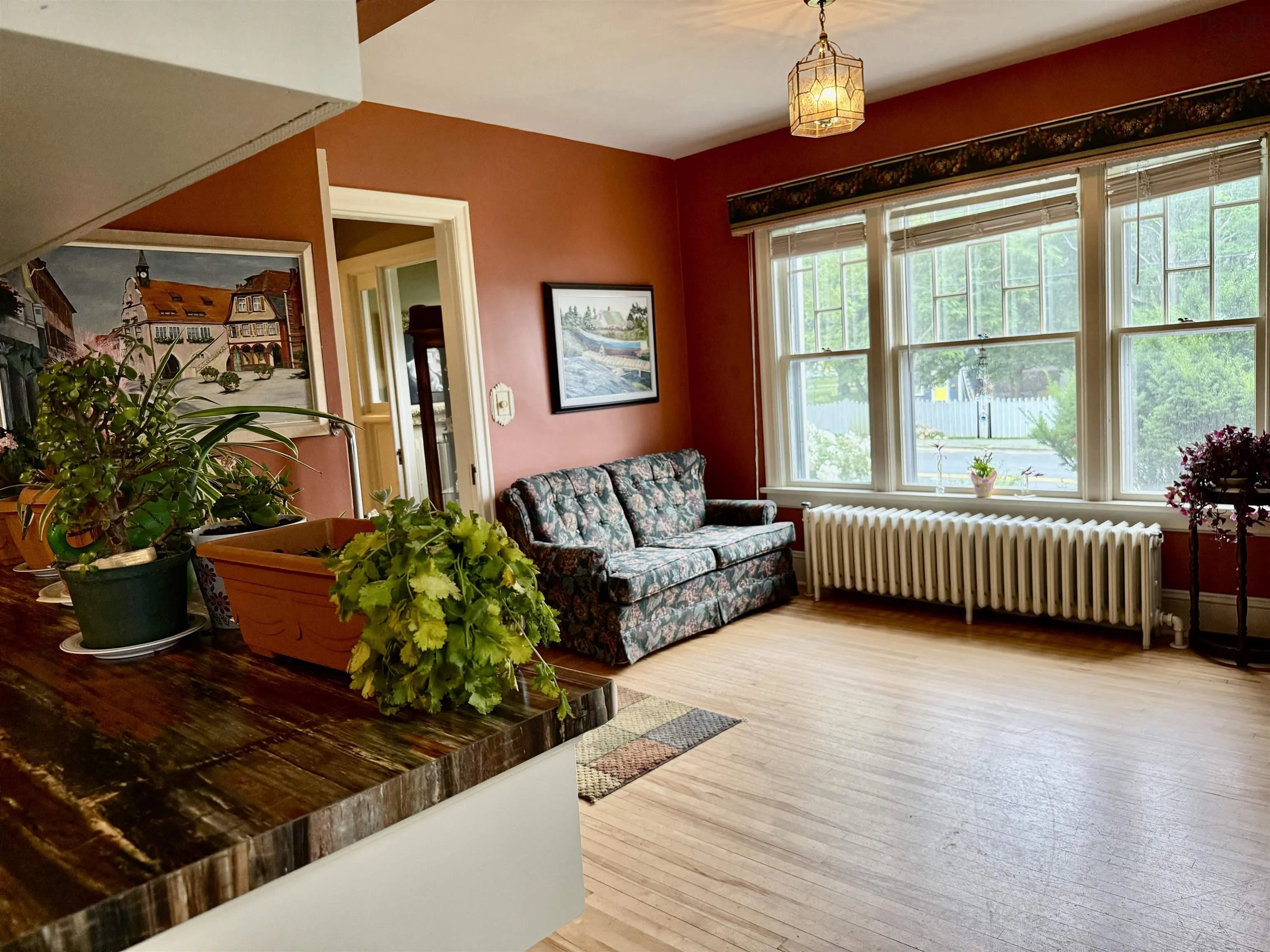 70 Victoria Road, Lunenburg, NS B0J 2C0, 3 Bedrooms Bedrooms, ,2 BathroomsBathrooms,Residential,For Sale,Victoria,202518020