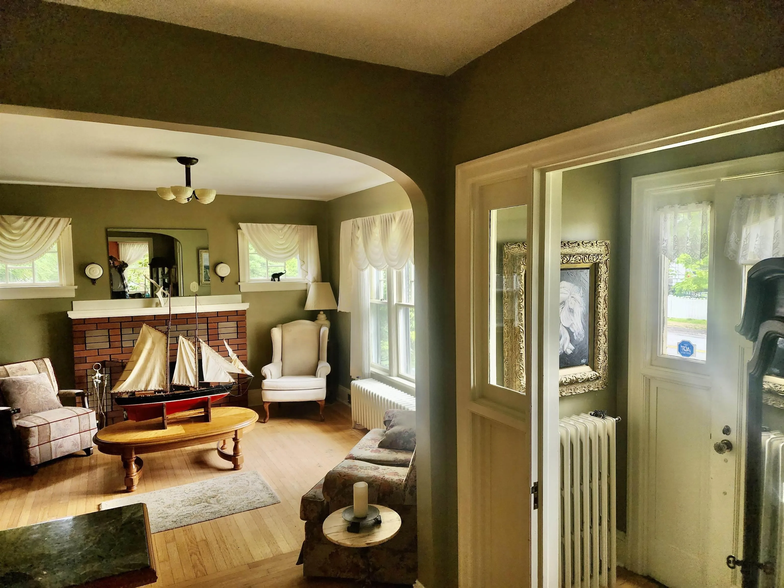70 Victoria Road, Lunenburg, NS B0J 2C0, 3 Bedrooms Bedrooms, ,2 BathroomsBathrooms,Residential,For Sale,Victoria,202518020