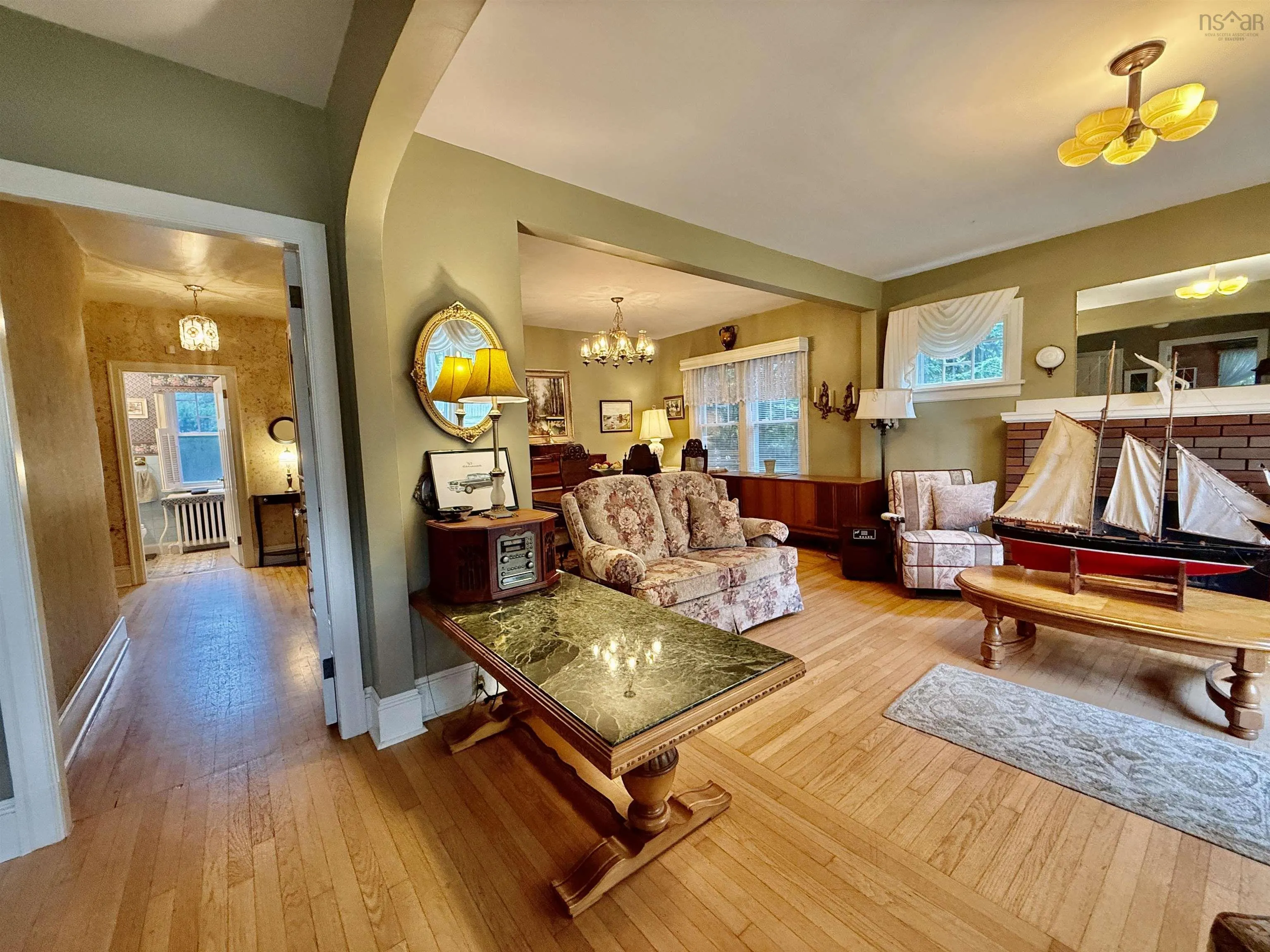 70 Victoria Road, Lunenburg, NS B0J 2C0, 3 Bedrooms Bedrooms, ,2 BathroomsBathrooms,Residential,For Sale,Victoria,202518020