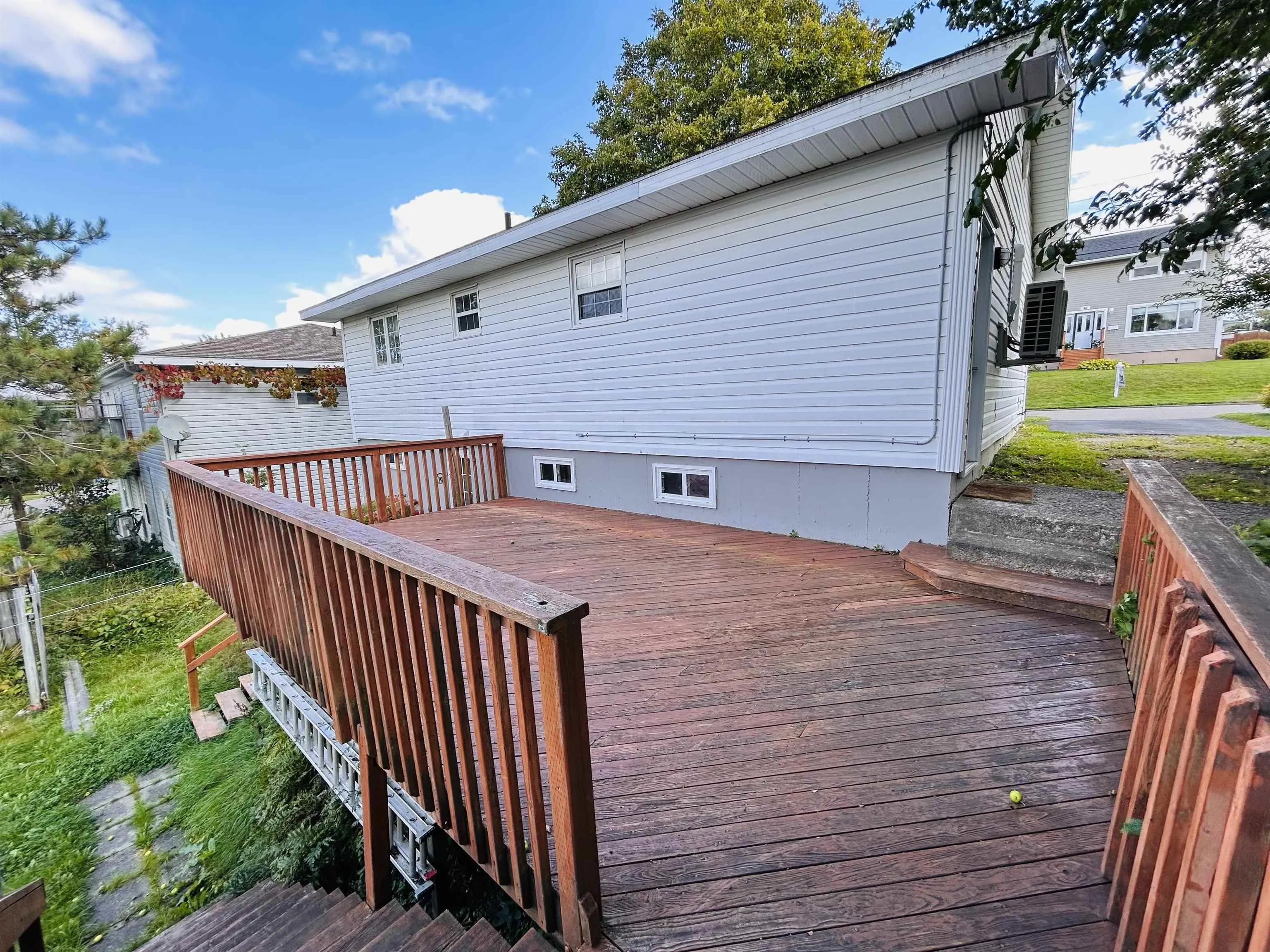 54 Holyrood Drive, Sydney, NS B1S 1Y2, 3 Bedrooms Bedrooms, ,1 BathroomBathrooms,Residential,For Sale,Holyrood,202523668