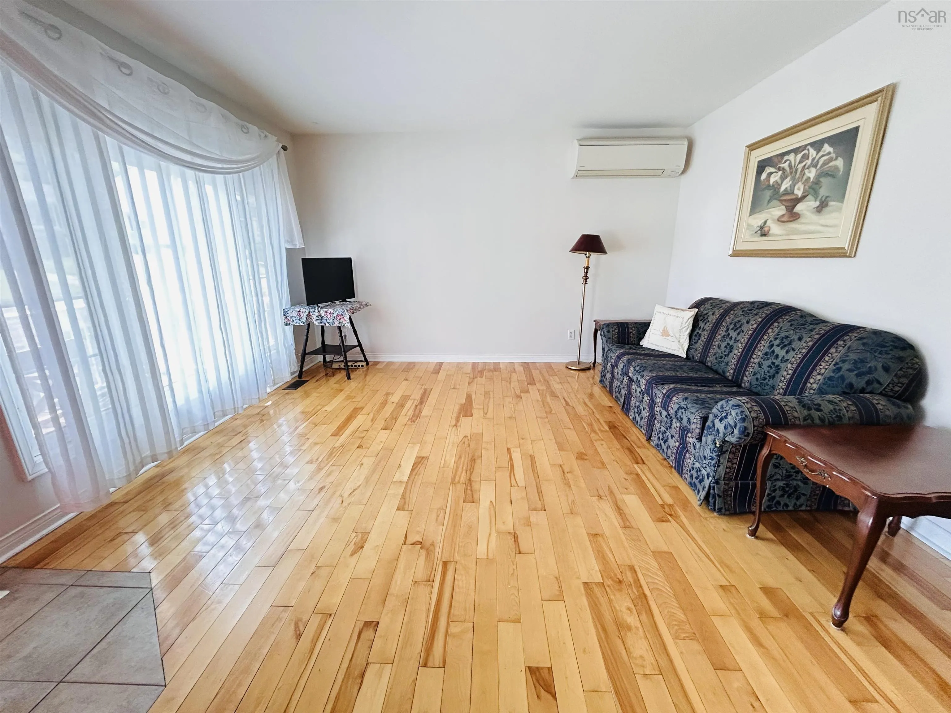 54 Holyrood Drive, Sydney, NS B1S 1Y2, 3 Bedrooms Bedrooms, ,1 BathroomBathrooms,Residential,For Sale,Holyrood,202523668