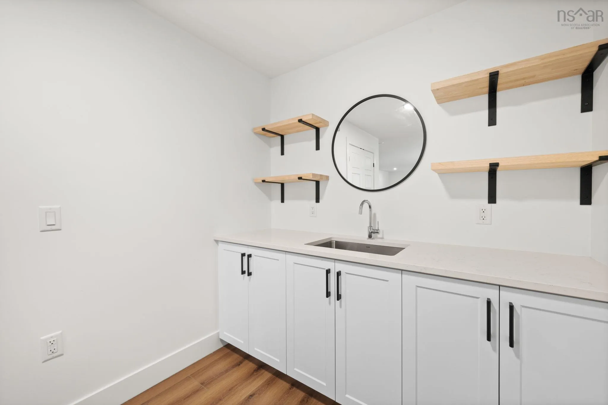 170 Olive Avenue, Bedford, NS B4B 0L2, 4 Bedrooms Bedrooms, ,4 BathroomsBathrooms,Residential,For Sale,Olive,202516870