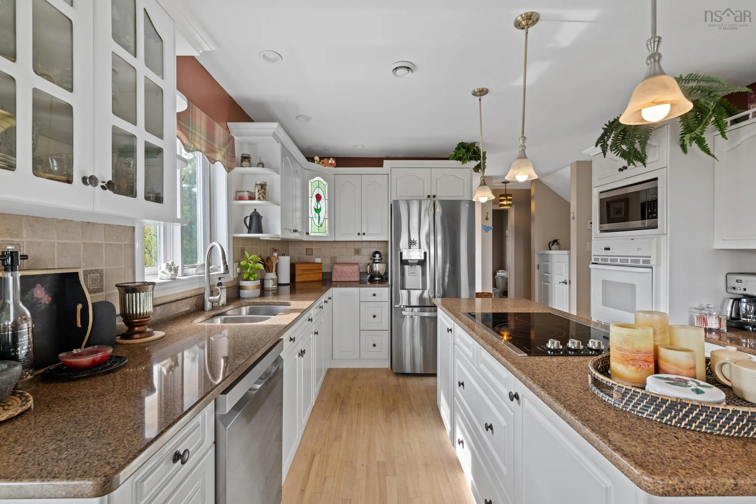 19 Graves Island Road, East Chester, NS B0J 1J0, 4 Bedrooms Bedrooms, ,5 BathroomsBathrooms,Residential,For Sale,Graves Island,202523724
