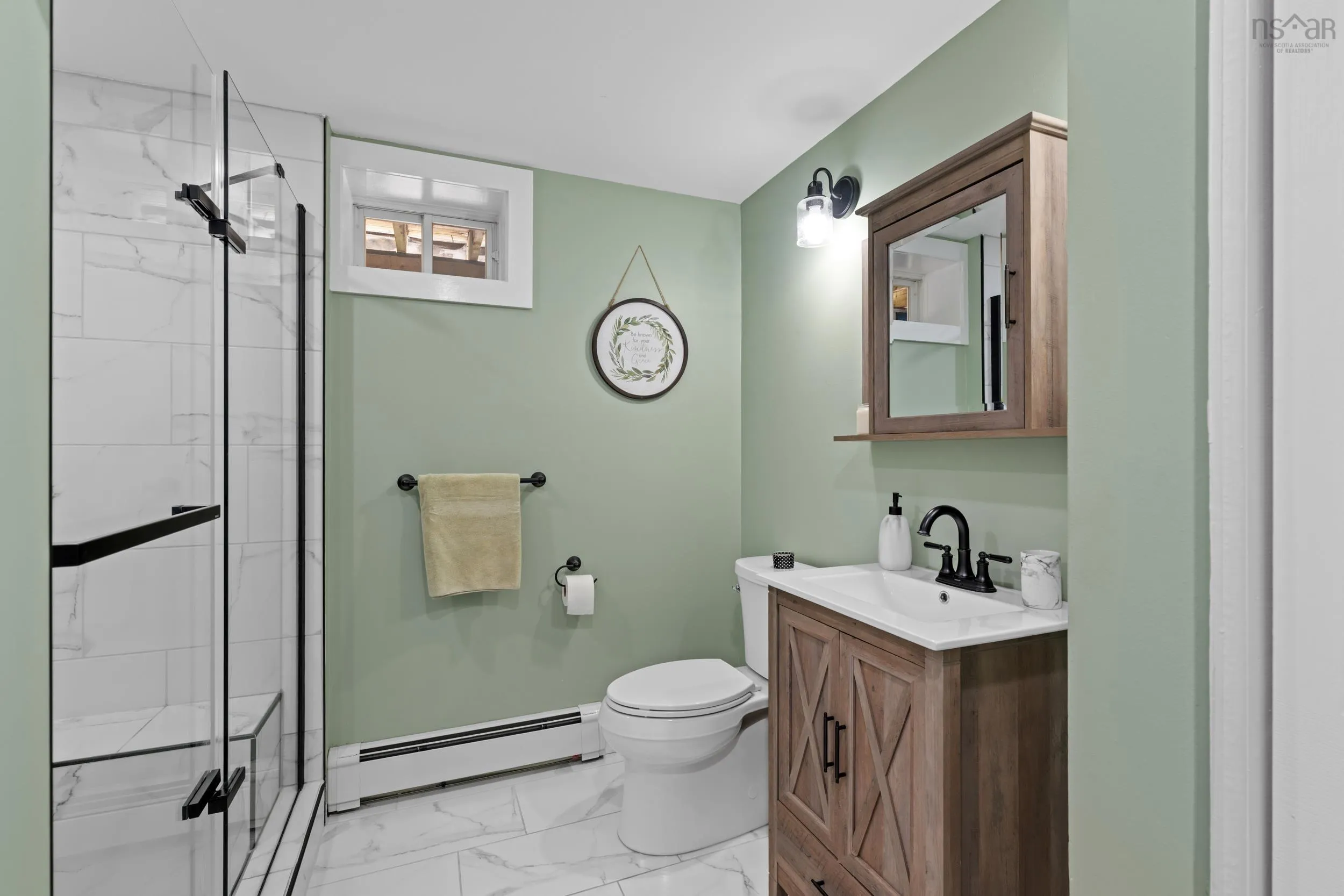 19 Graves Island Road, East Chester, NS B0J 1J0, 4 Bedrooms Bedrooms, ,5 BathroomsBathrooms,Residential,For Sale,Graves Island,202523724