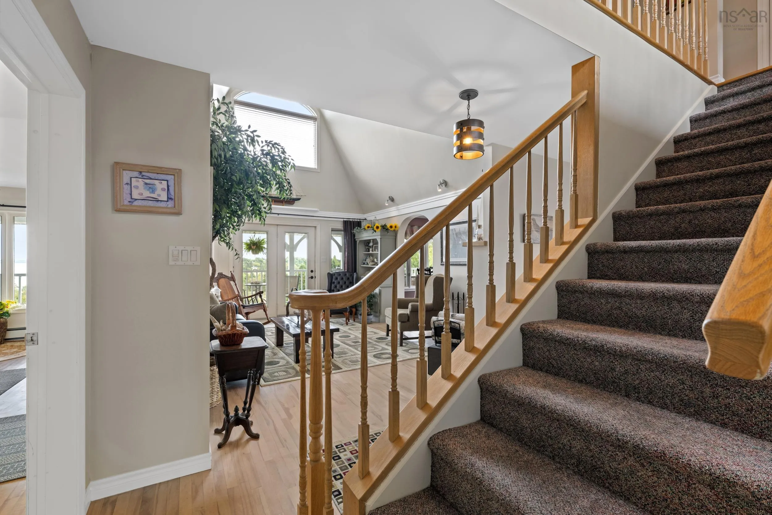 19 Graves Island Road, East Chester, NS B0J 1J0, 4 Bedrooms Bedrooms, ,5 BathroomsBathrooms,Residential,For Sale,Graves Island,202523724