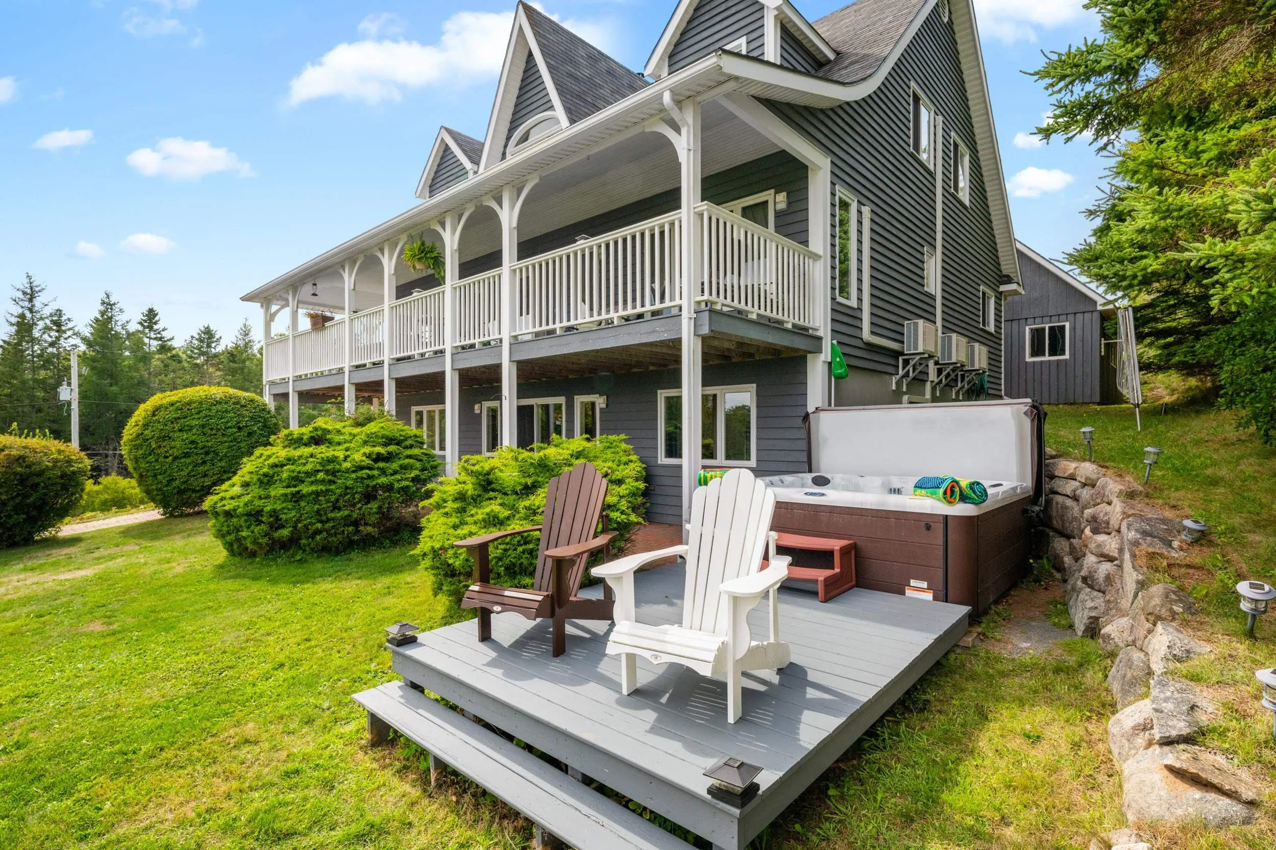 19 Graves Island Road, East Chester, NS B0J 1J0, 4 Bedrooms Bedrooms, ,5 BathroomsBathrooms,Residential,For Sale,Graves Island,202523724