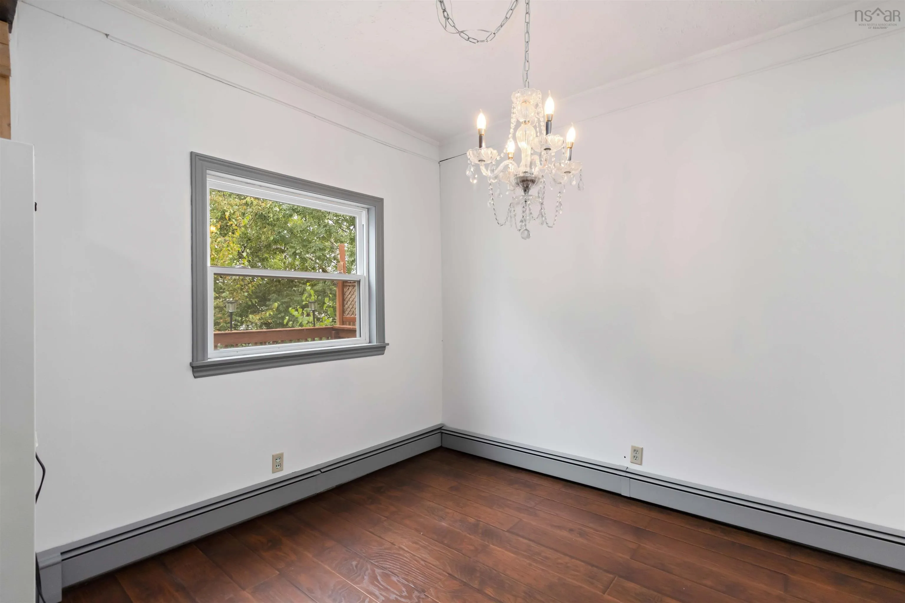 22 Rodney Road, Dartmouth, NS B2Y 3V5, 3 Bedrooms Bedrooms, ,1 BathroomBathrooms,Residential,For Sale,Rodney,202521841