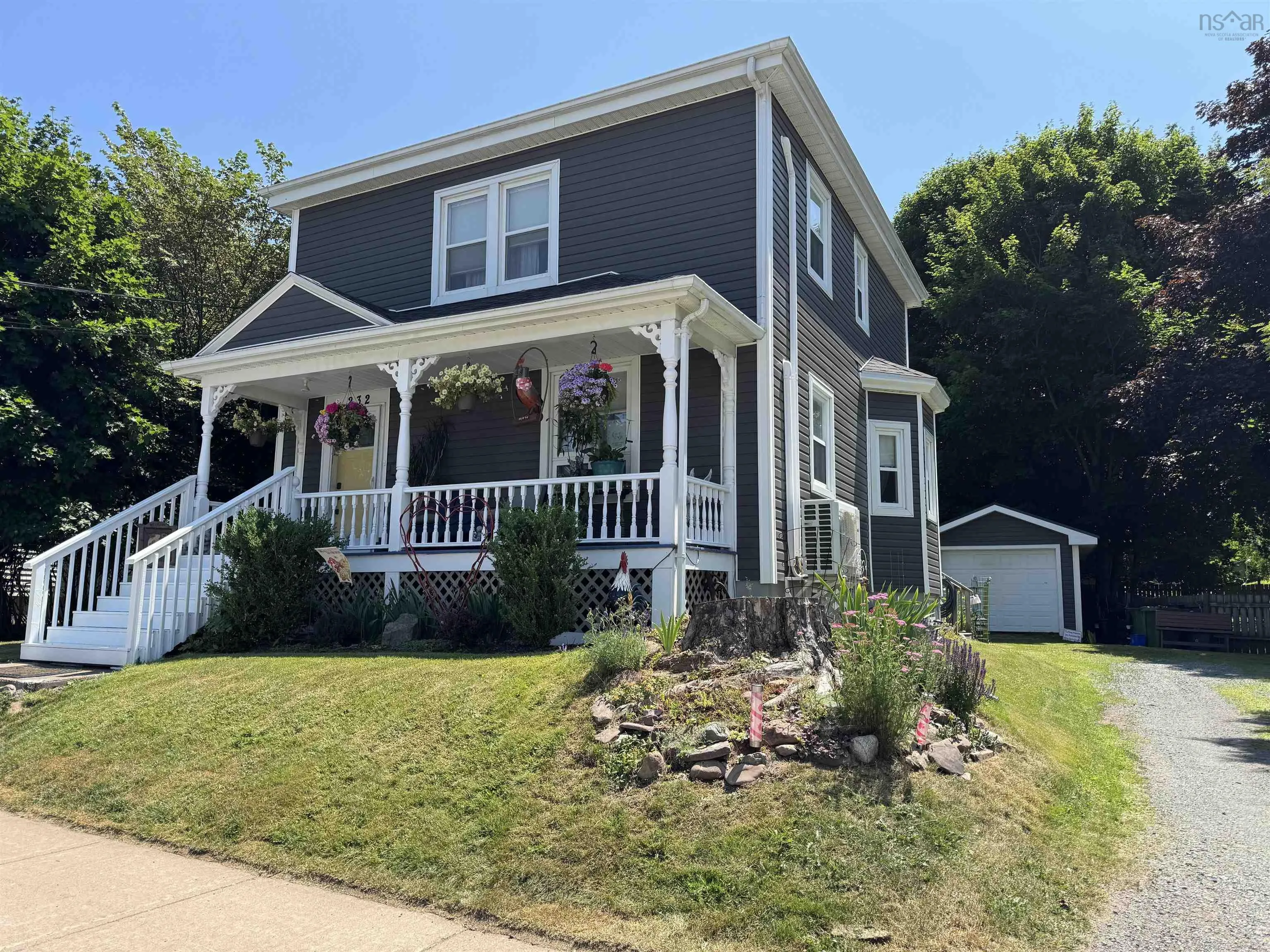 232 Brunswick Street, Truro, NS B2N 2J1, 3 Bedrooms Bedrooms, ,2 BathroomsBathrooms,Residential,For Sale,Brunswick,202517688