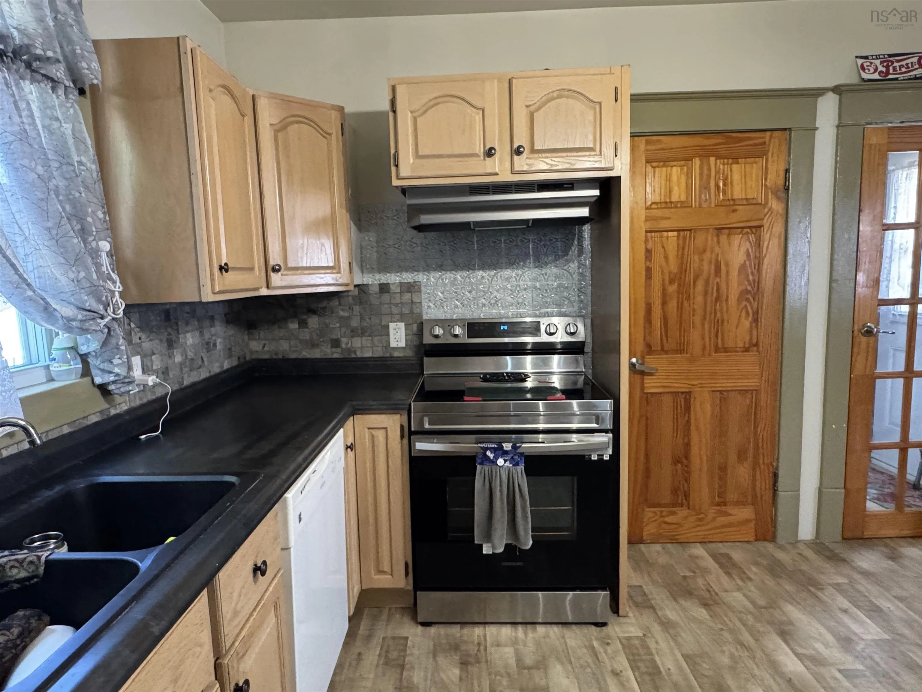 232 Brunswick Street, Truro, NS B2N 2J1, 3 Bedrooms Bedrooms, ,2 BathroomsBathrooms,Residential,For Sale,Brunswick,202517688