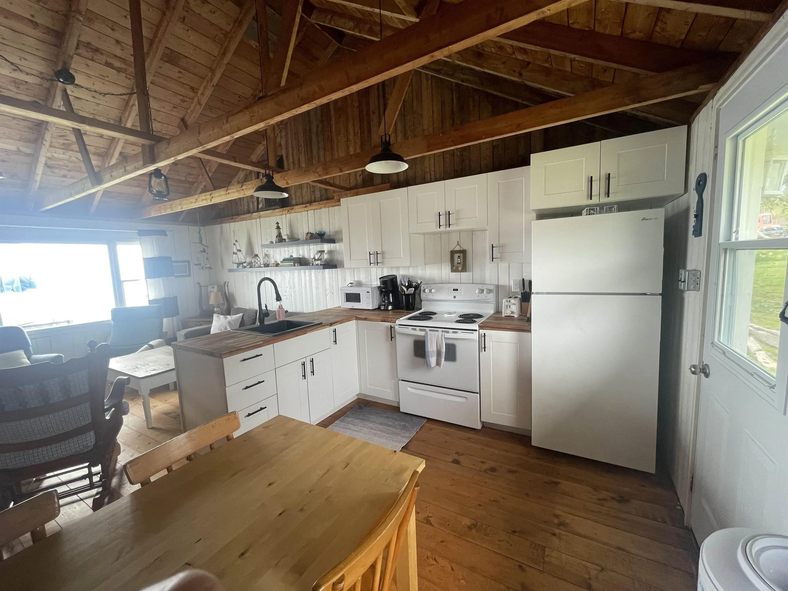 47 Cabin Road, North East Point, NS B0W 2P0, 4 Bedrooms Bedrooms, ,2 BathroomsBathrooms,Residential,For Sale,Cabin,202511409