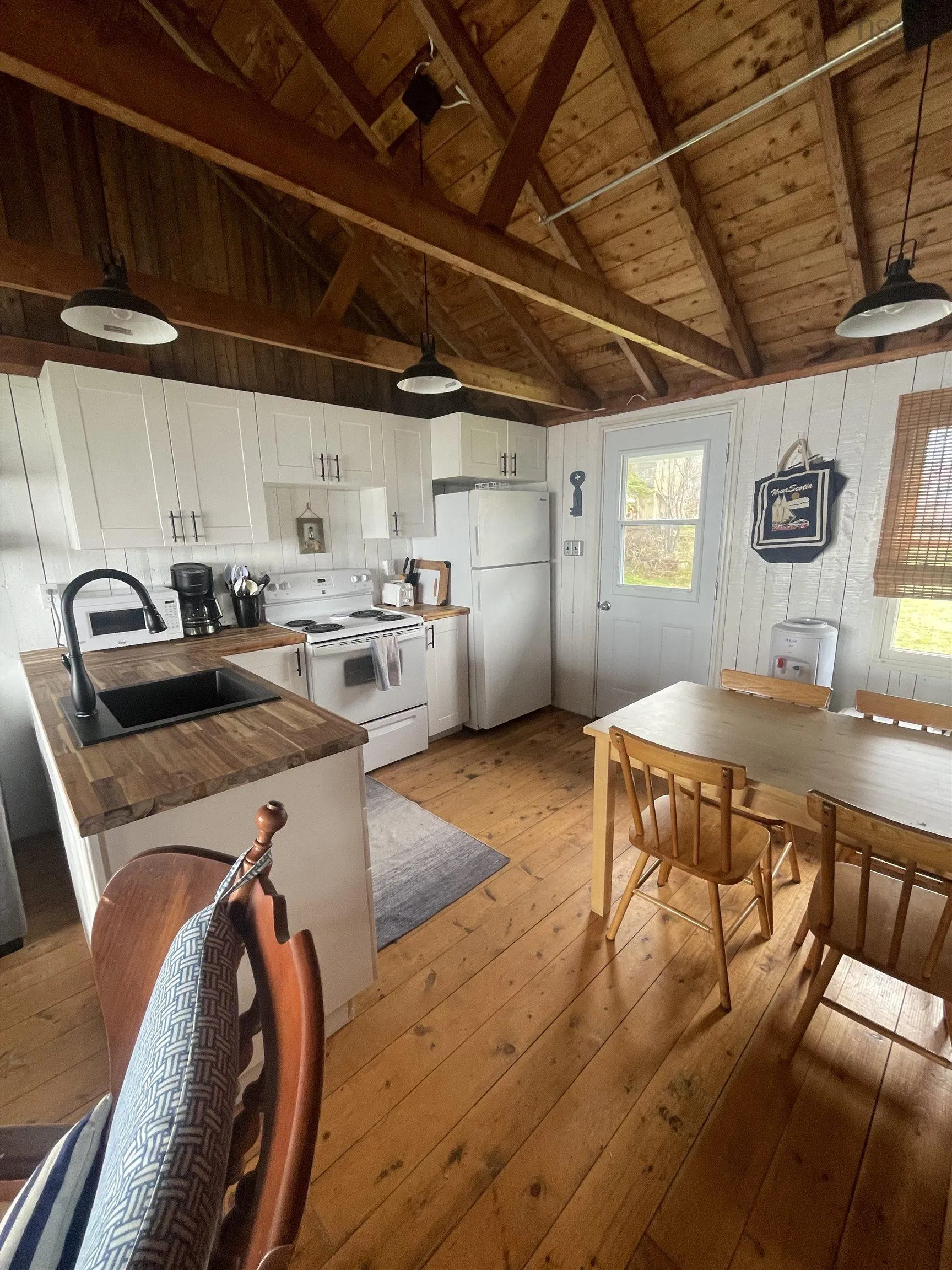 47 Cabin Road, North East Point, NS B0W 2P0, 4 Bedrooms Bedrooms, ,2 BathroomsBathrooms,Residential,For Sale,Cabin,202511409