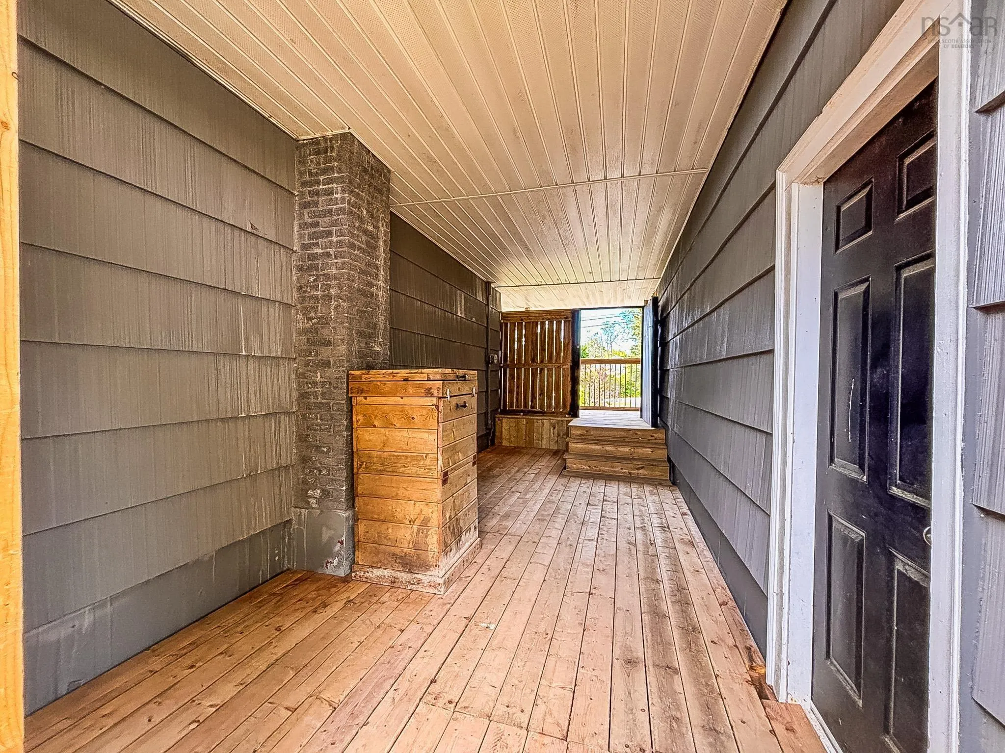 911 Blue Rocks Road, Garden Lots, NS B0J 2C0, 2 Bedrooms Bedrooms, ,1 BathroomBathrooms,Residential,For Sale,Blue Rocks,202521296